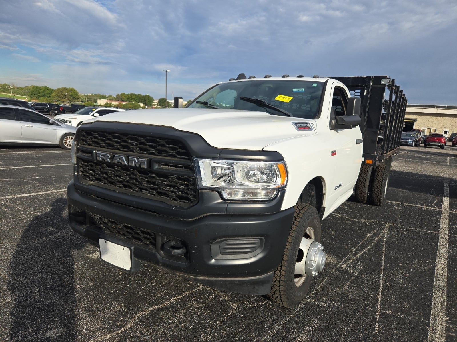 2019 Ram 3500 Chassis Tradesman 2WD Reg Cab 84" Ca 167.5" WB