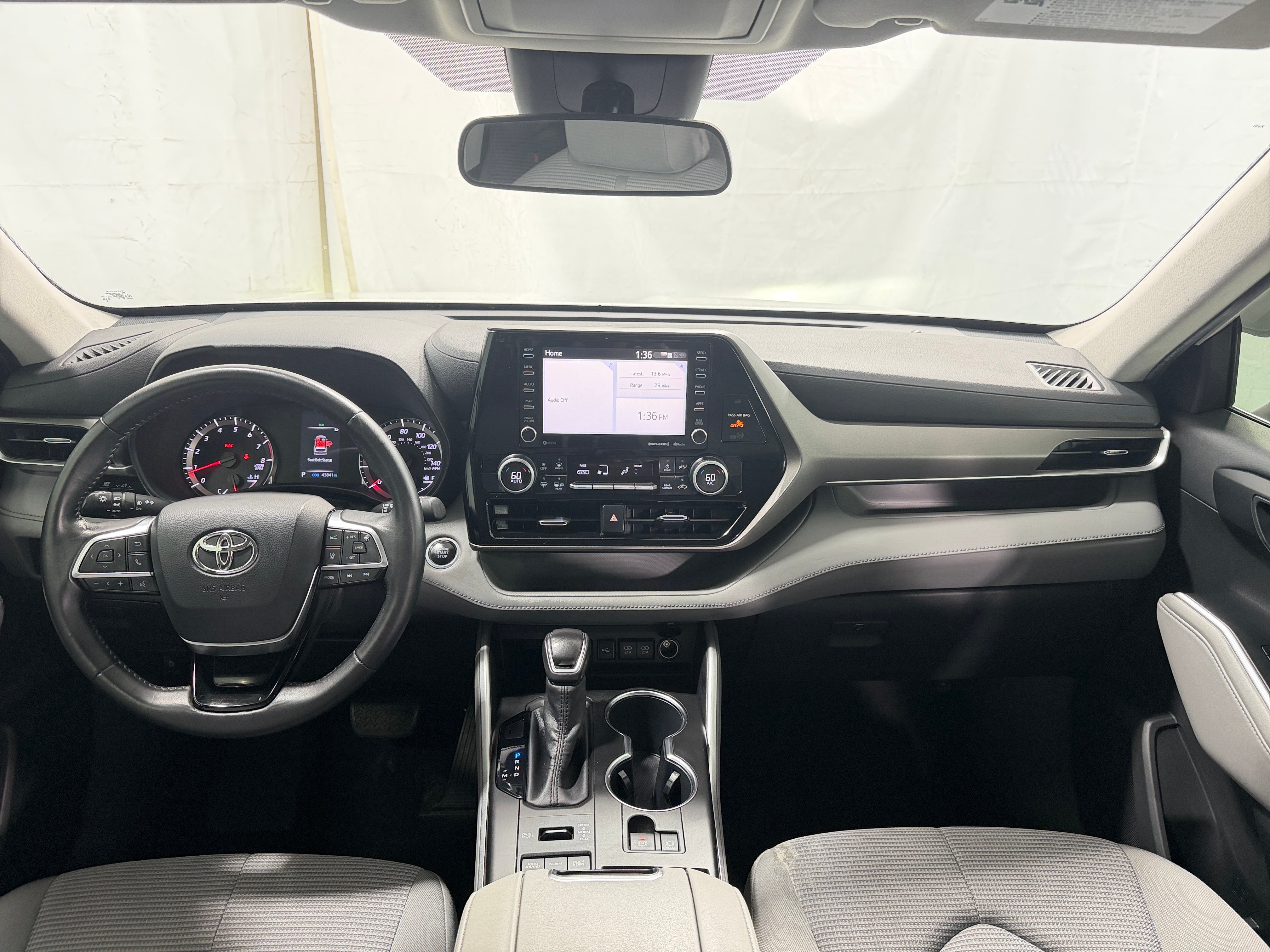 2020 Toyota Highlander LE