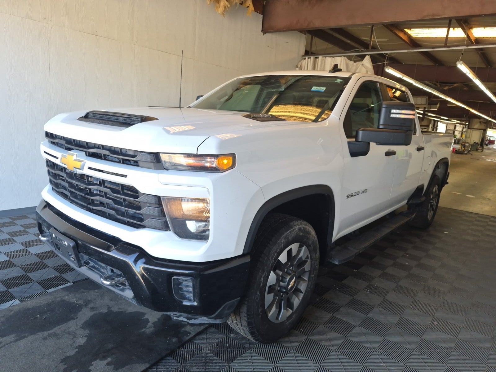 2024 Chevrolet Silverado 2500HD 4WD Crew Cab 159" Custom