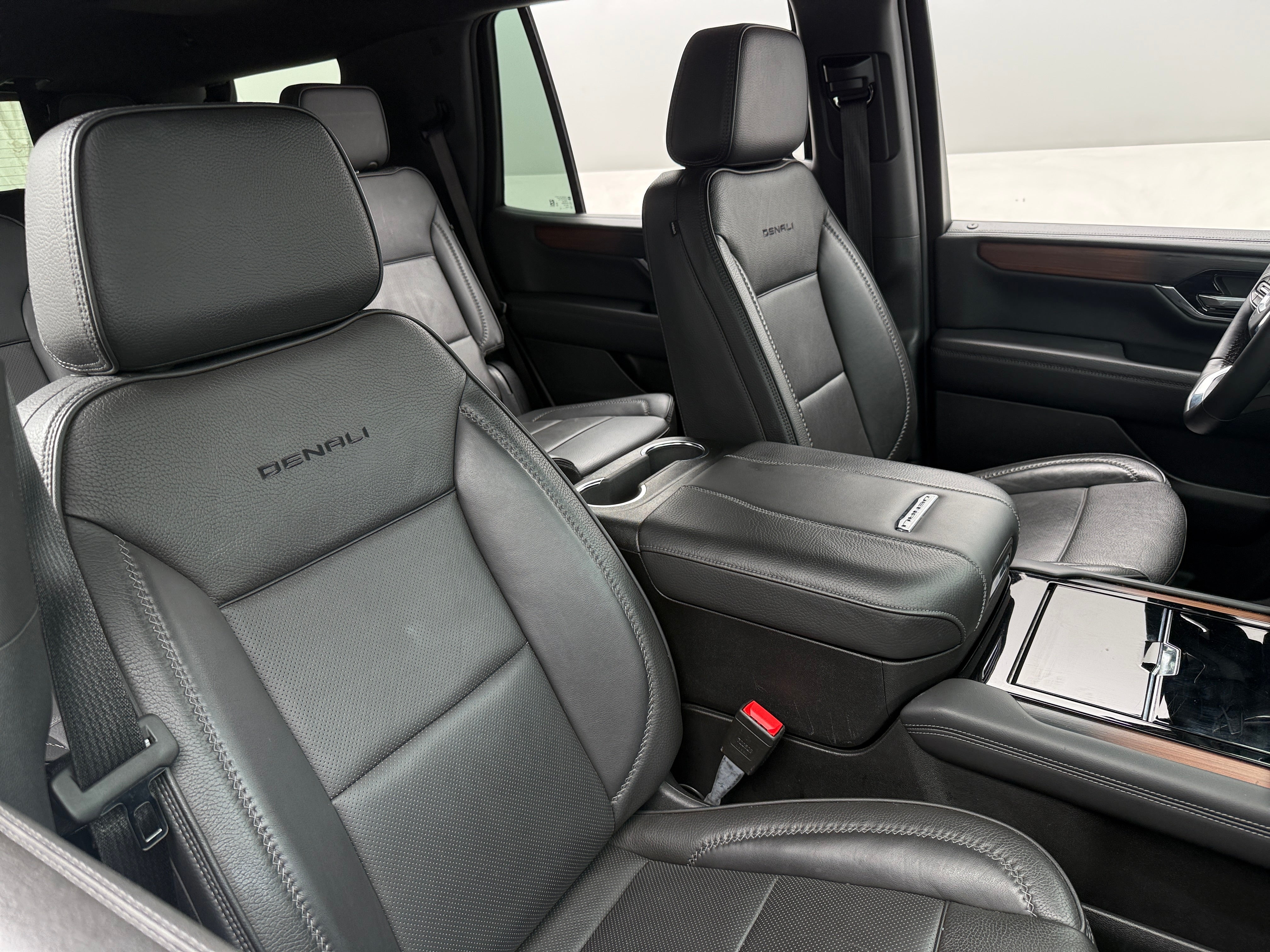 2025 GMC Yukon
