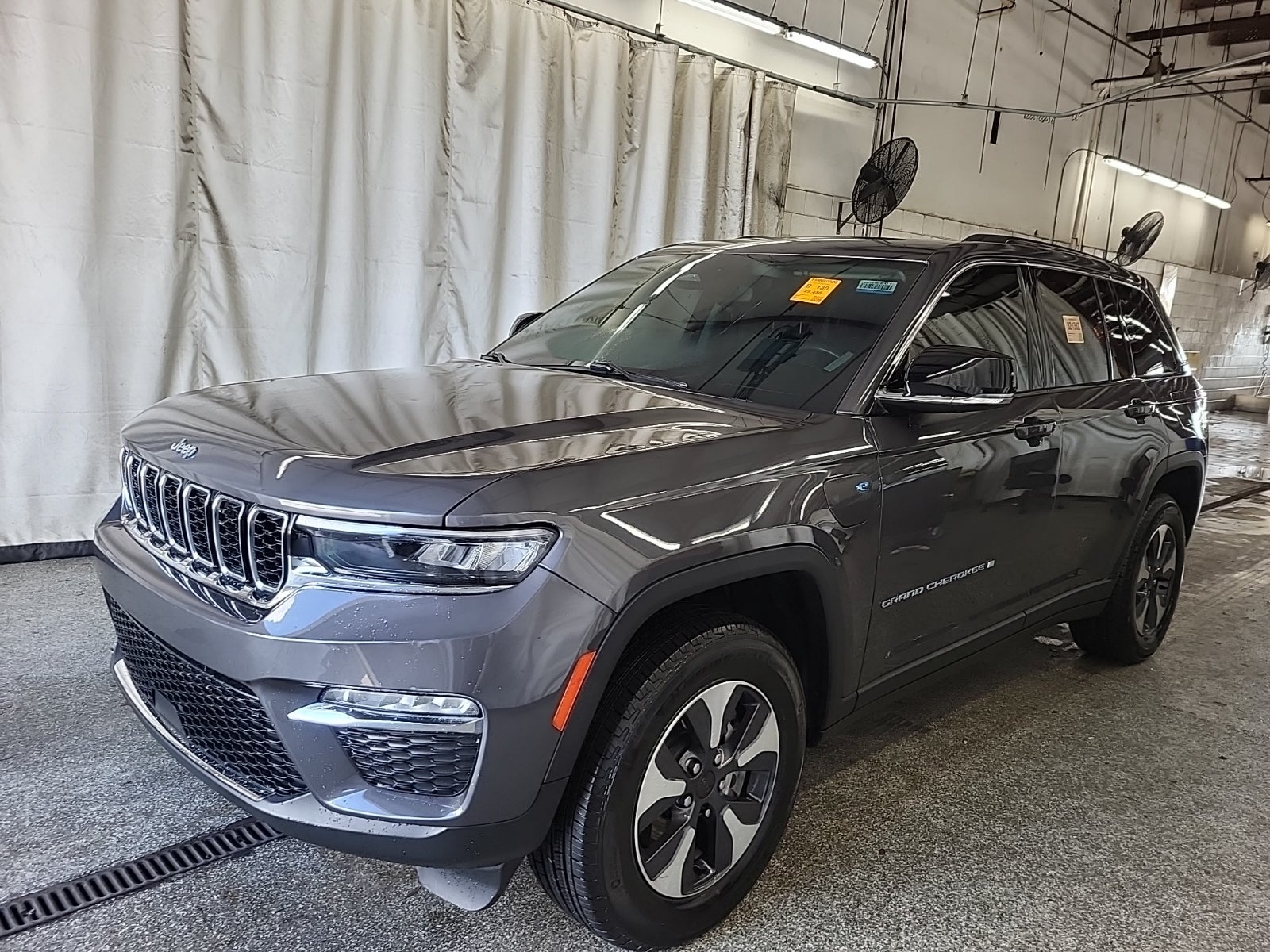 2022 Jeep Grand Cherokee 4xe 4x4