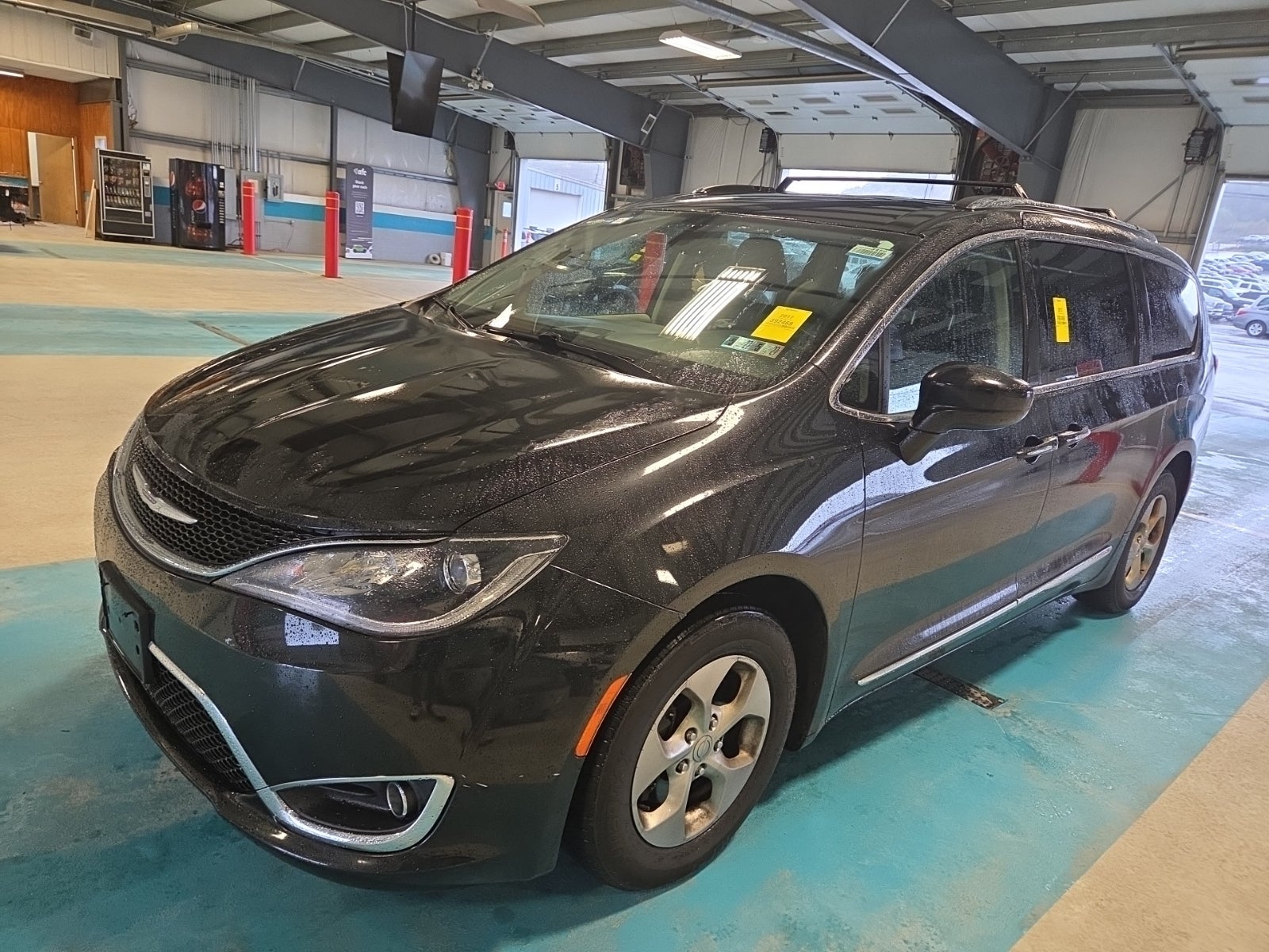 2017 Chrysler Pacifica Touring-L Plus