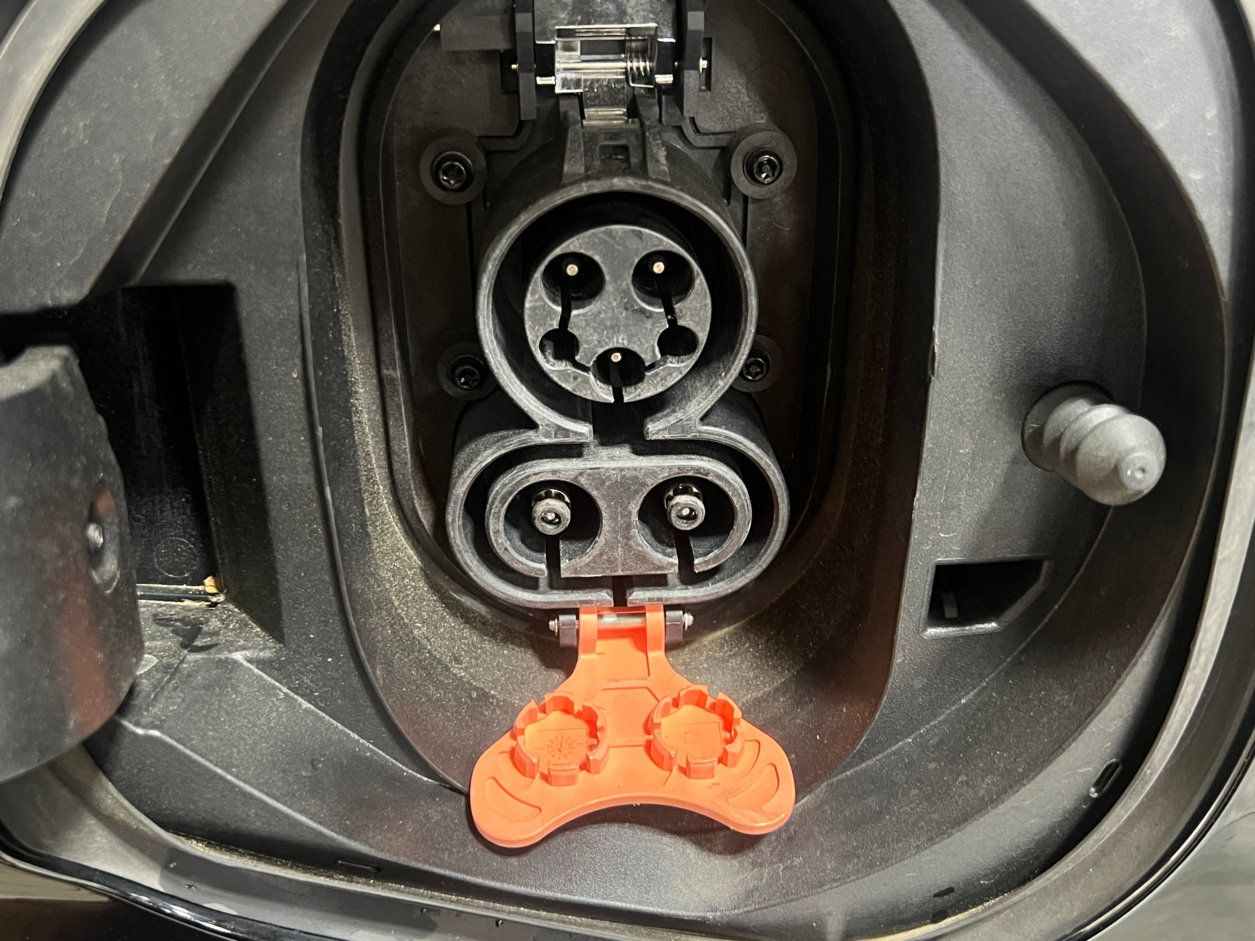 Used 2022 Chevrolet Bolt EUV Premier with VIN 1G1FZ6S06N4128381 for sale in Auburn, WA