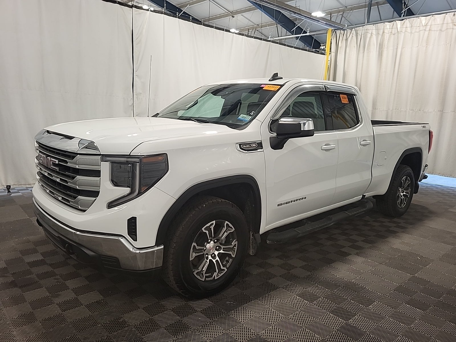 2022 GMC Sierra 1500 4WD Double Cab 147" Sle