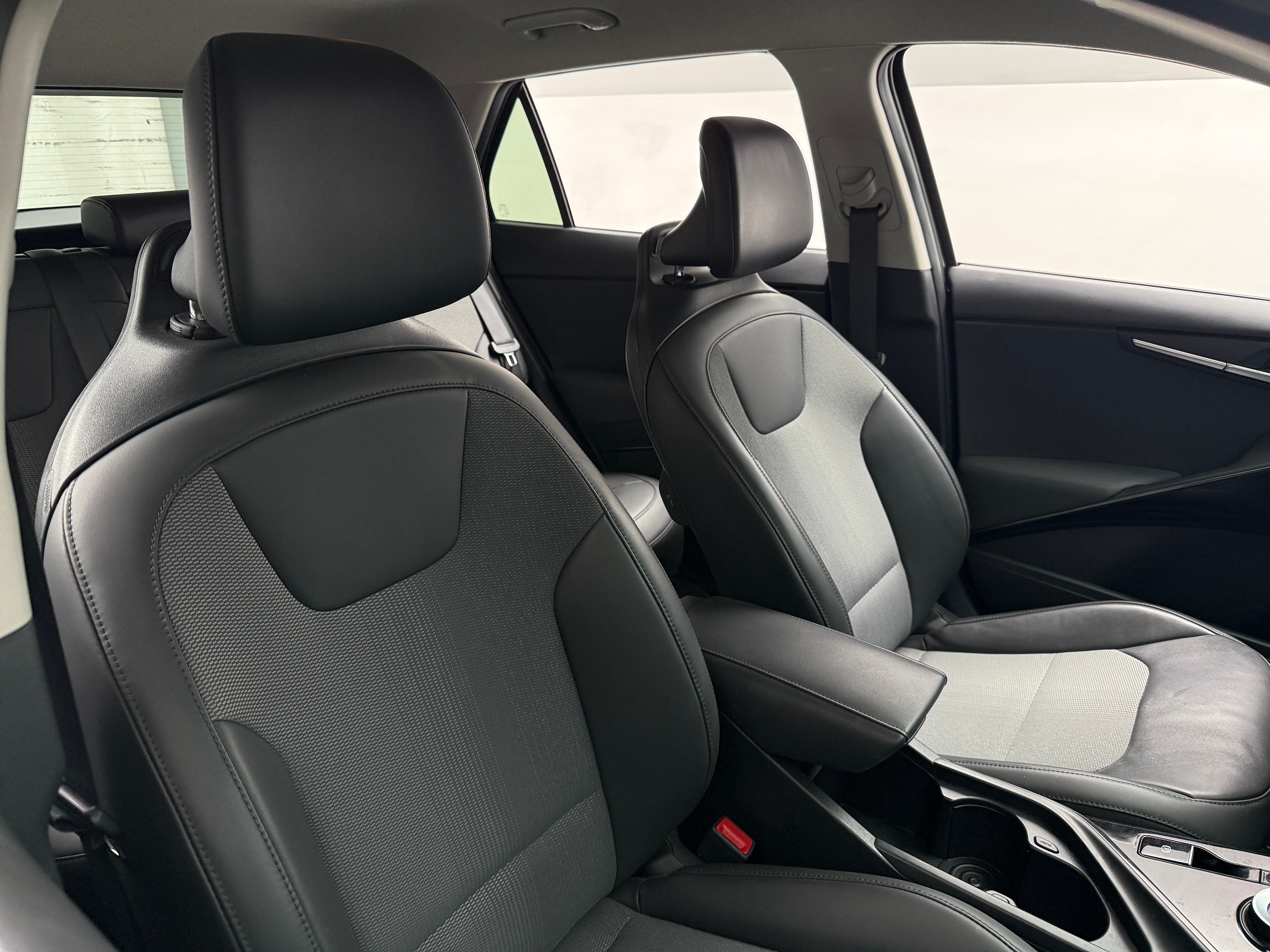 2023 Kia Niro Wind