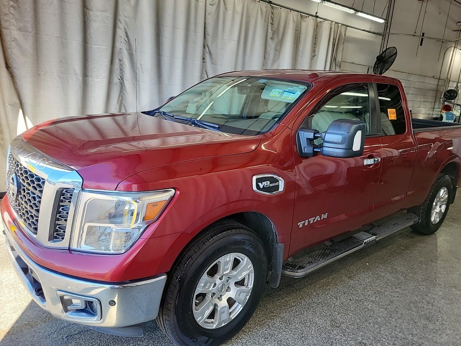 2017 Nissan Titan 4x4 King Cab SV