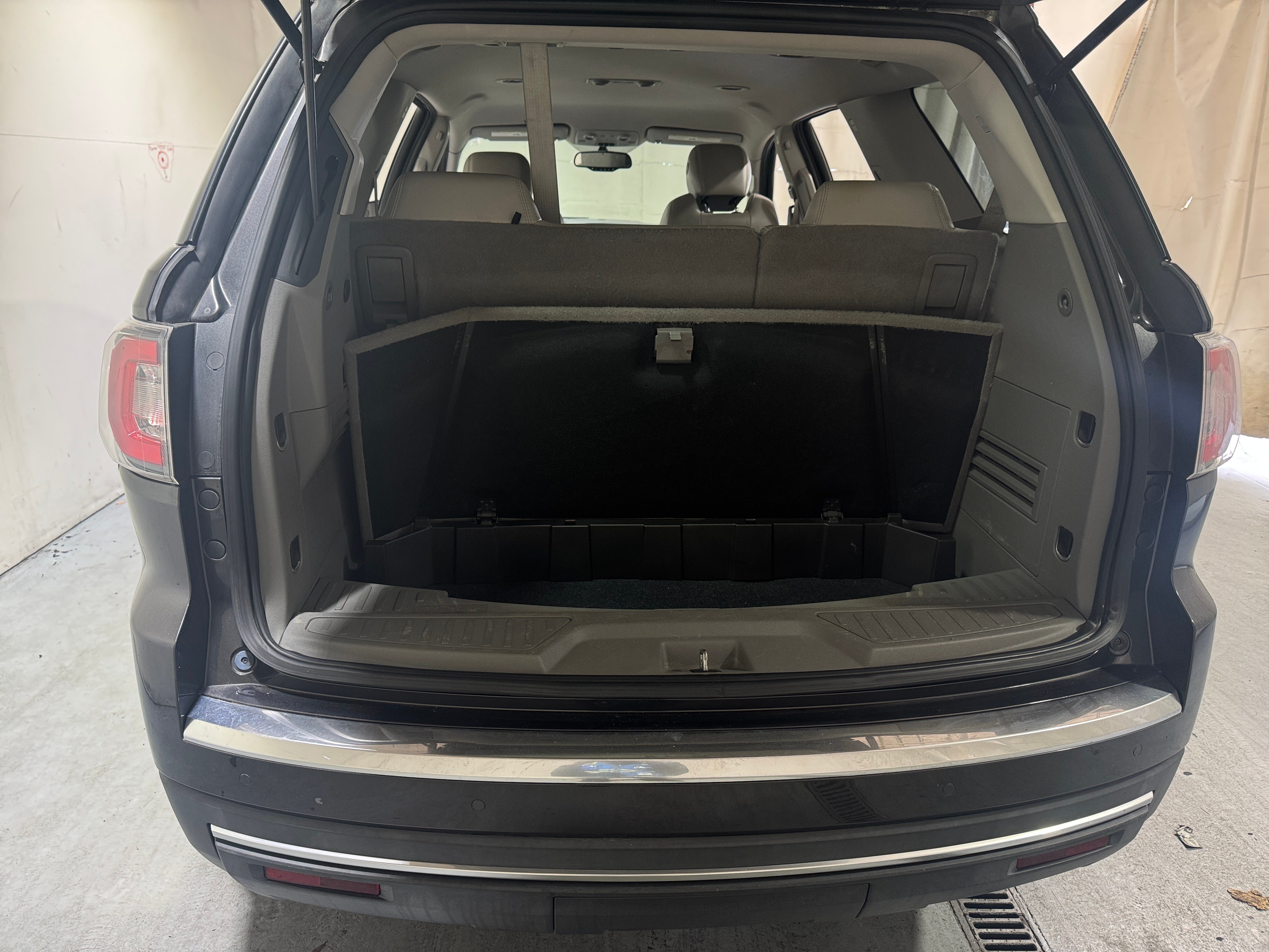 Used 2016 GMC Acadia SLT-1 with VIN 1GKKVRKD4GJ155013 for sale in Pewaukee, WI