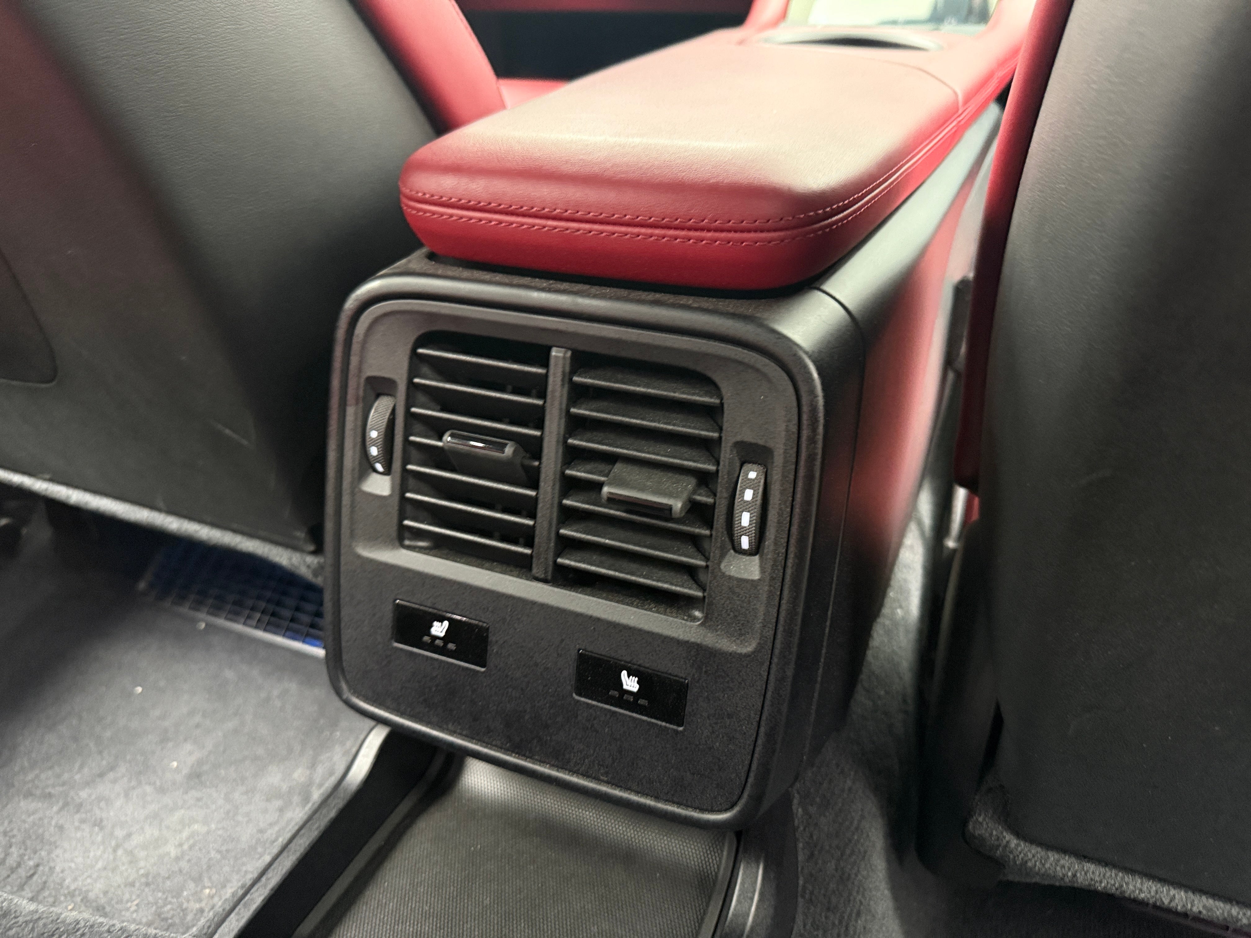 2021 Porsche Taycan S - Photo 4