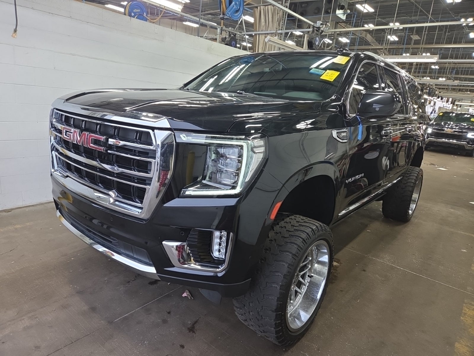 2023 GMC Yukon XL SLT