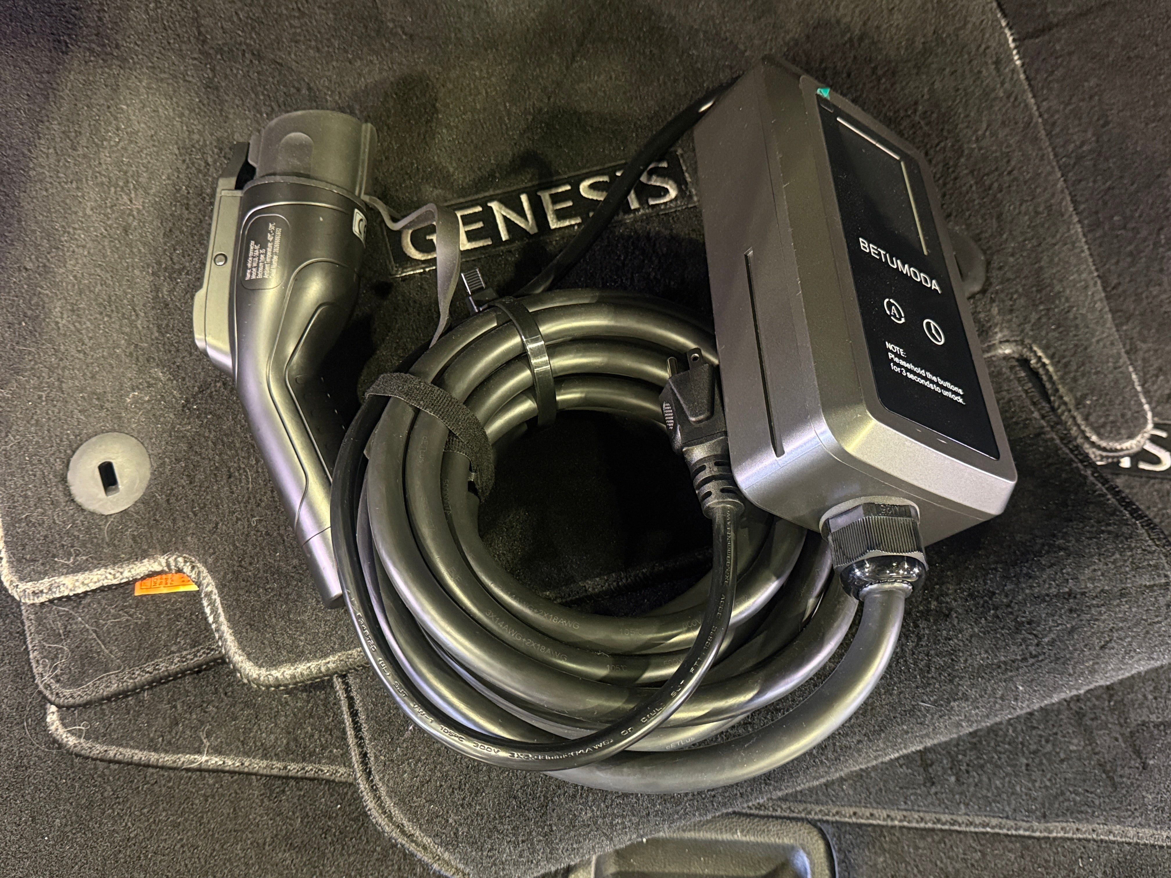 2023 GENESIS GV60