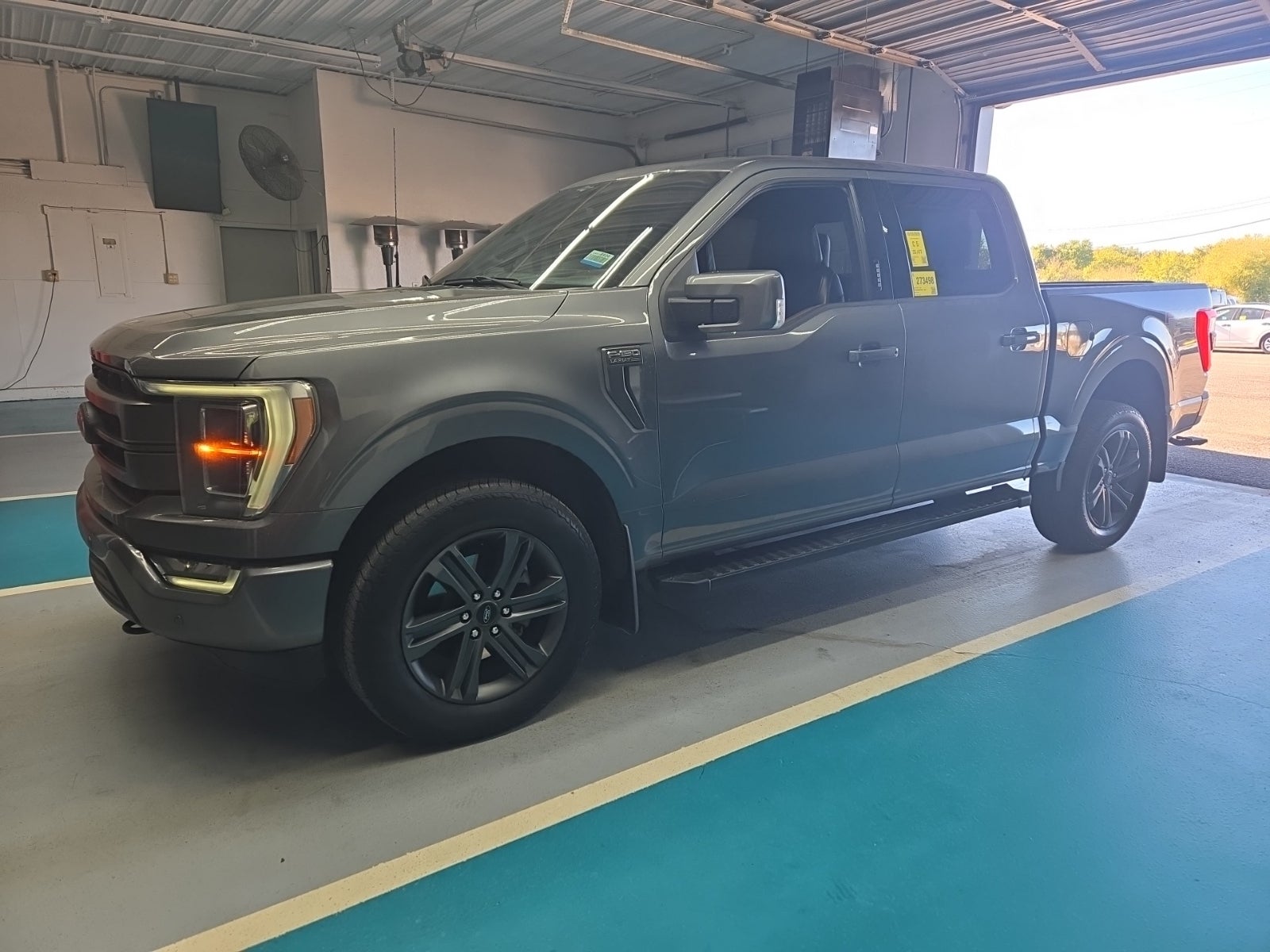 2023 Ford F-150 Lariat 4WD Supercrew 5.5' Box