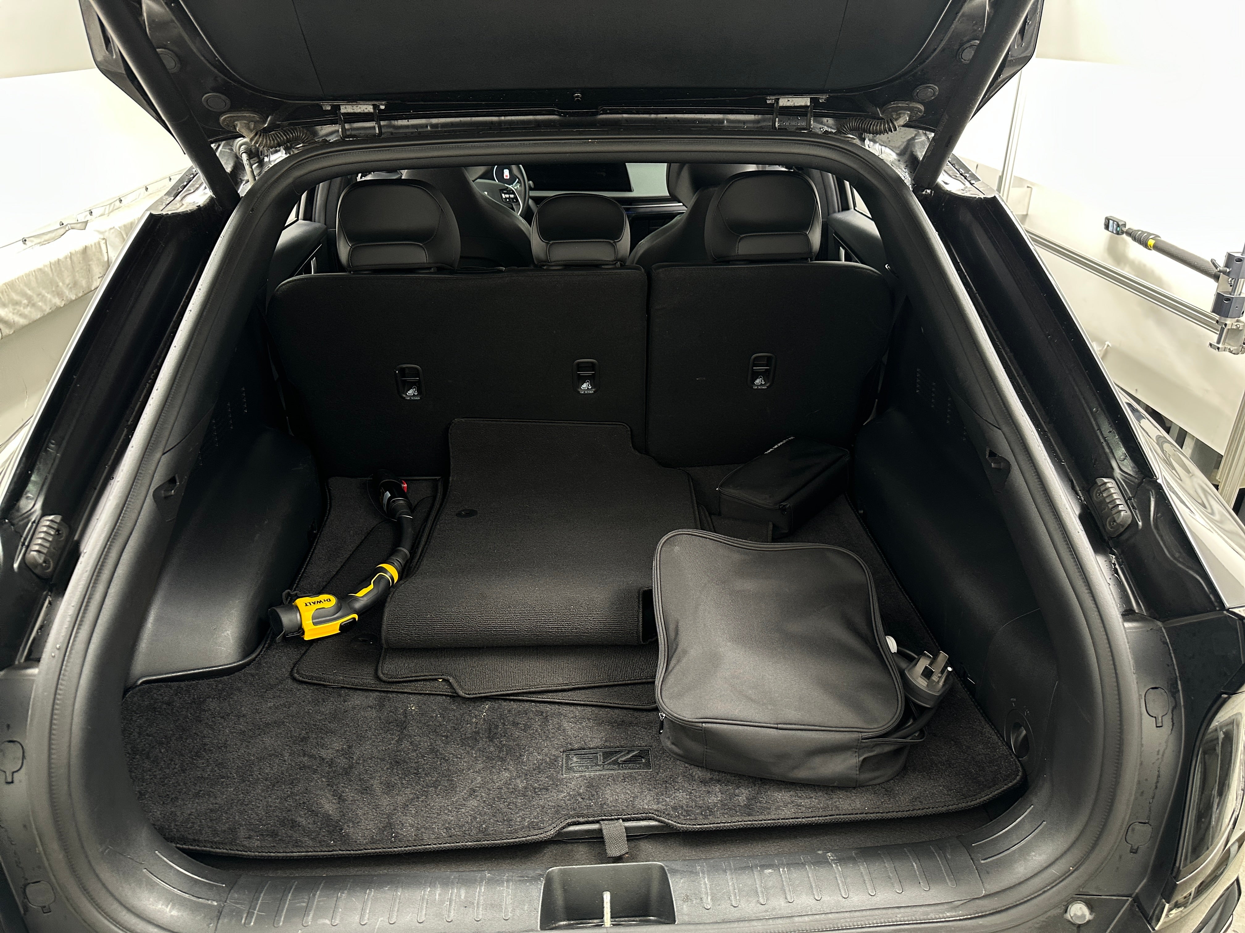Used 2024 Kia EV6 GT-Line with VIN KNDC44LA6R5224435 for sale in Auburn, WA