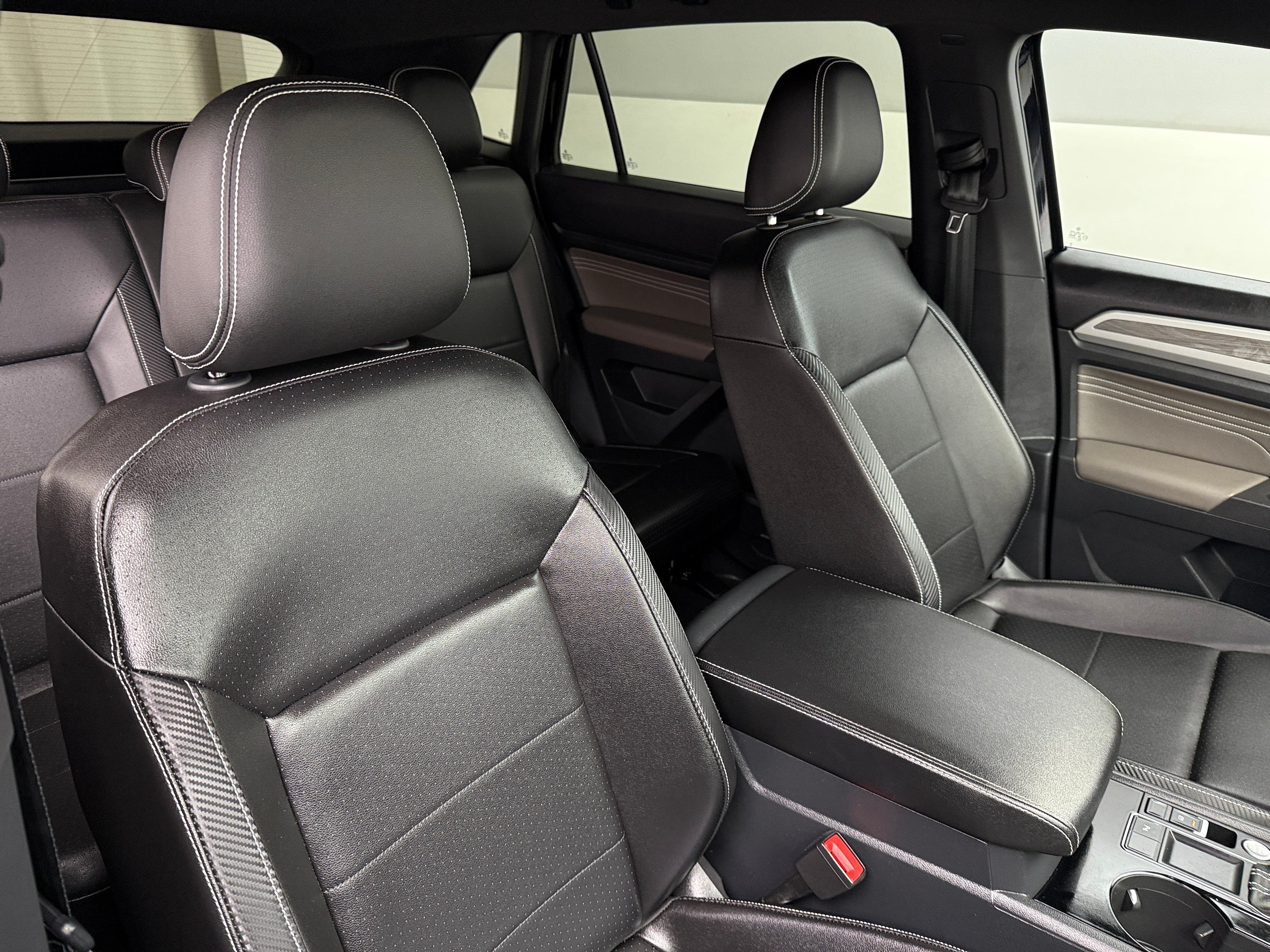 2023 Volkswagen Atlas Cross Sport SE w/Tech