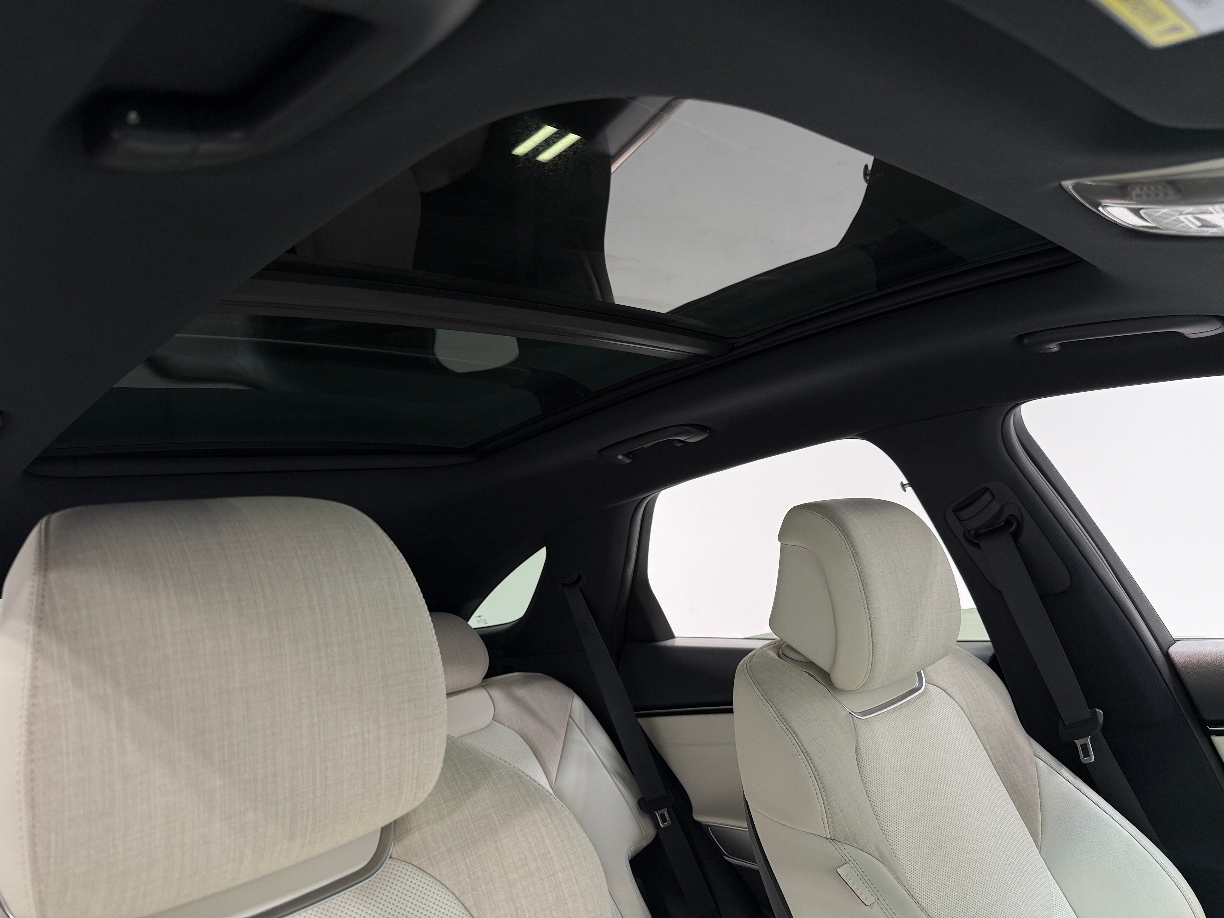 2024 GENESIS GV70