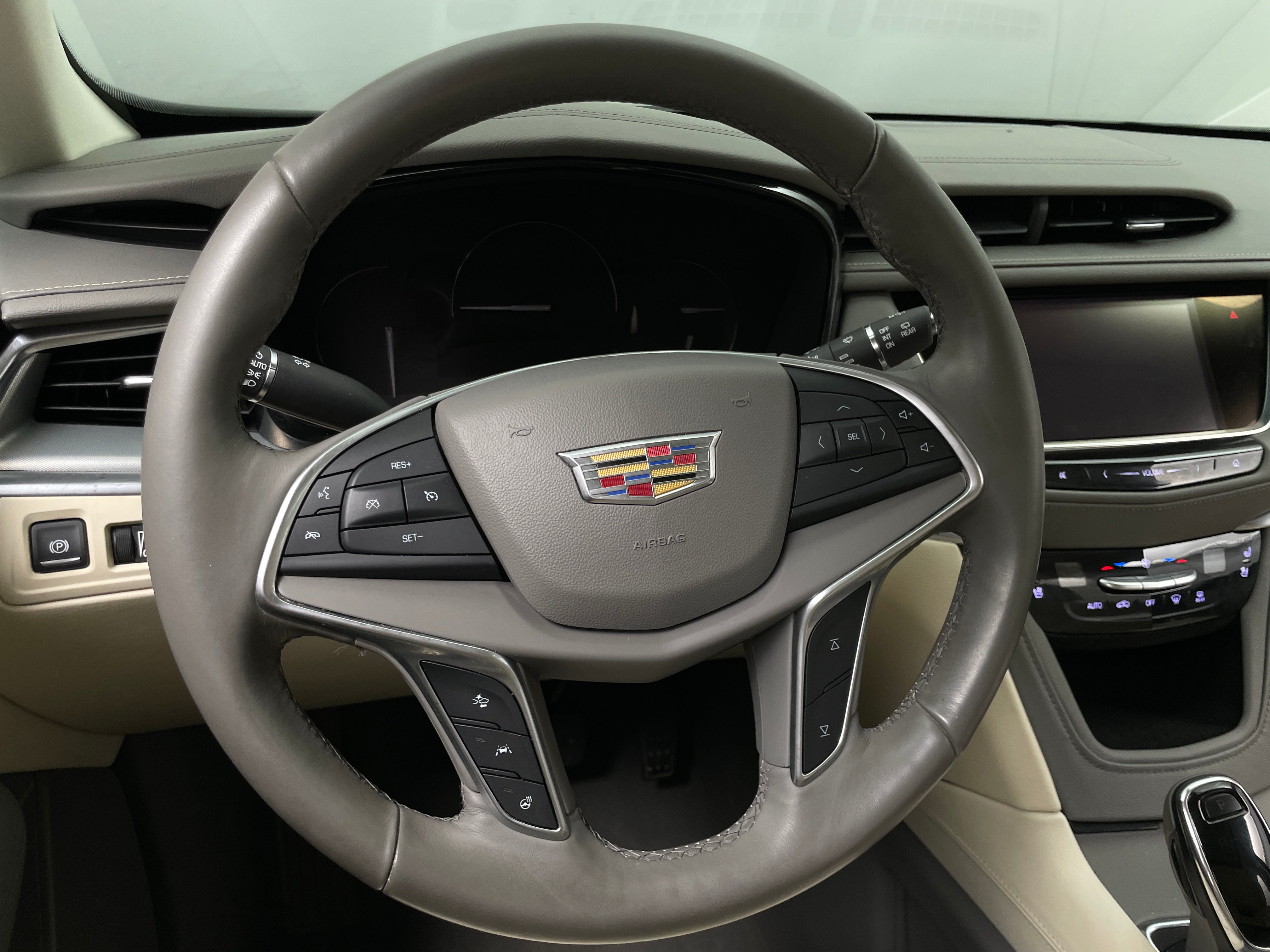 2018 Cadillac XT5 Premium Luxury