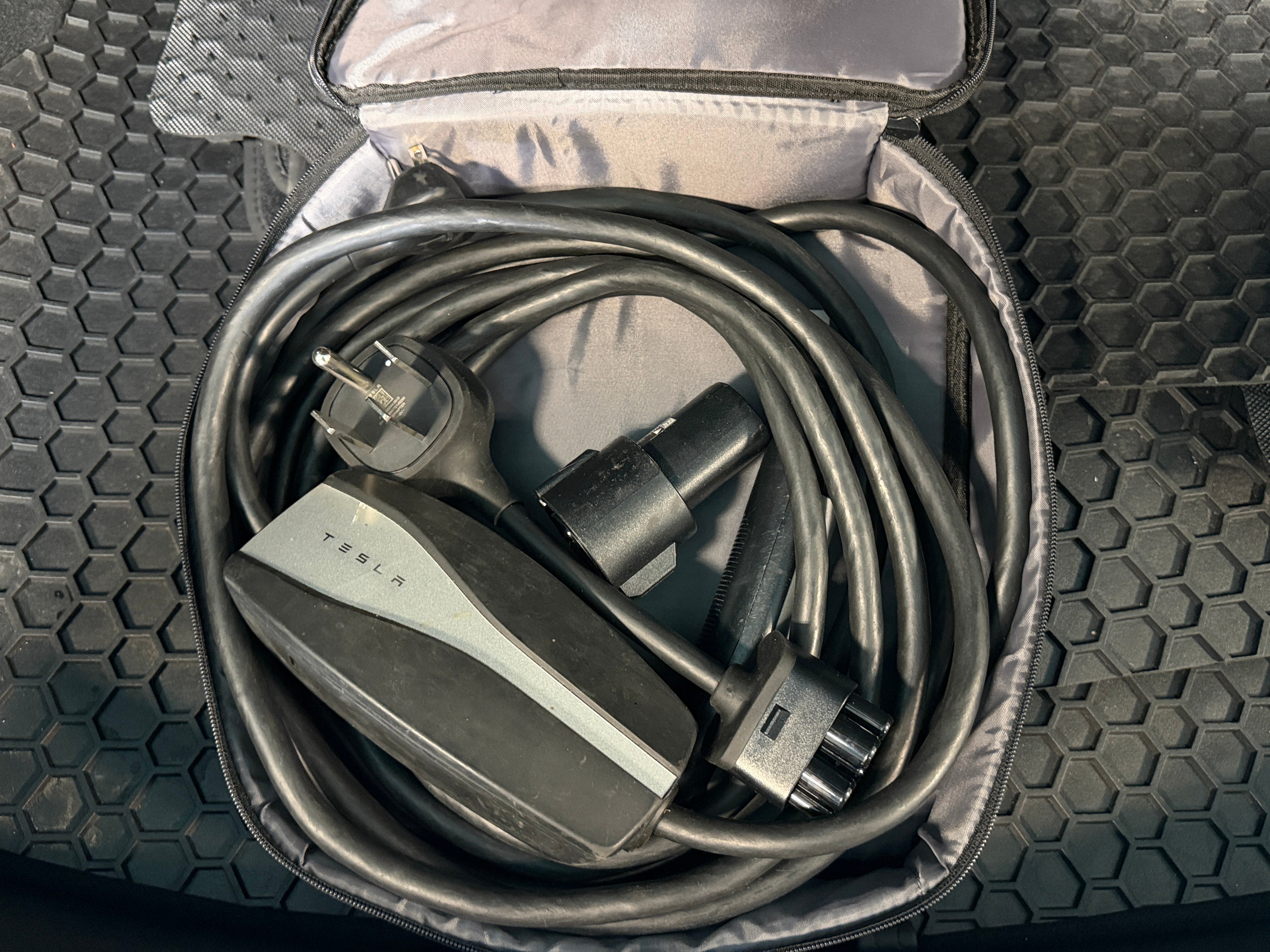 Used 2019 Tesla Model 3 Long Range with VIN 5YJ3E1EBXKF199514 for sale in Auburn, WA