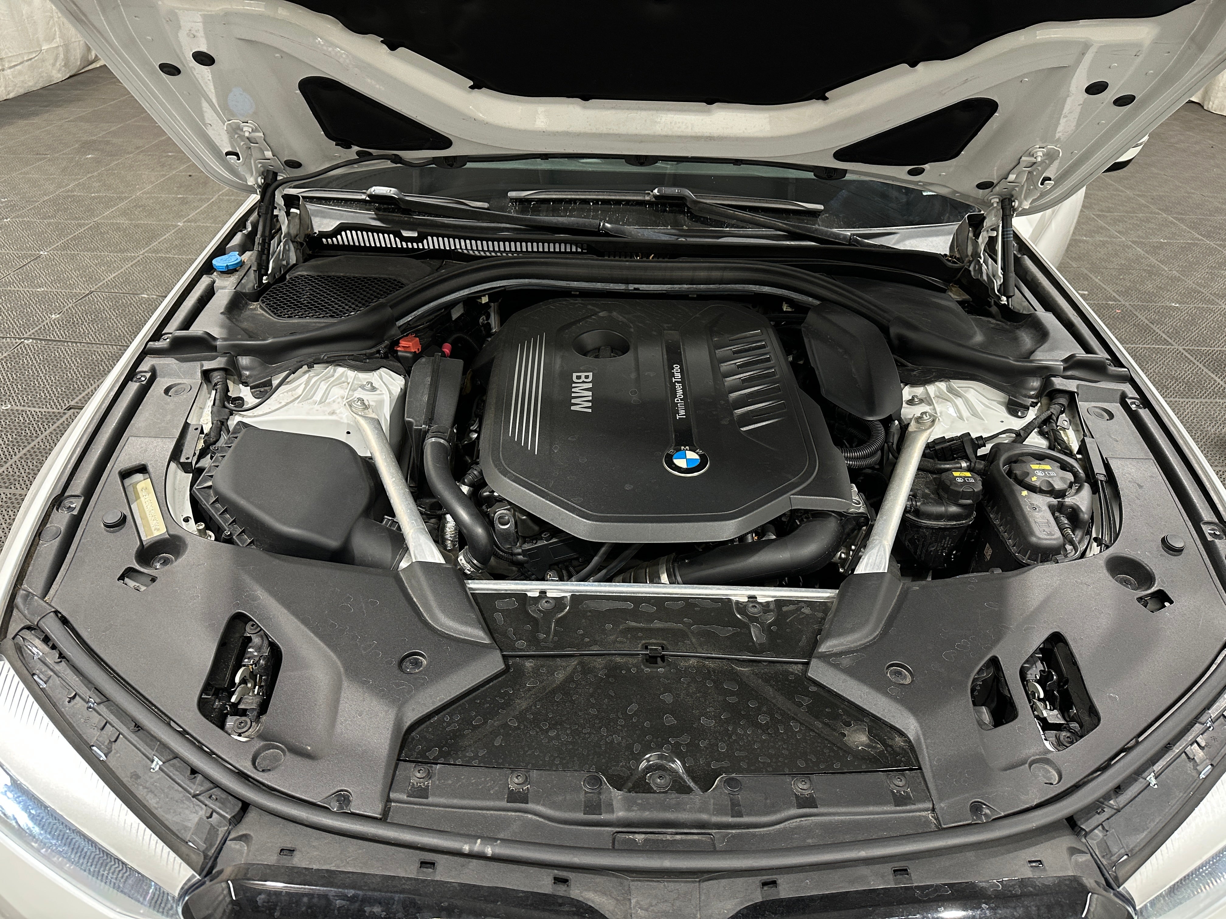 2019 BMW 5 Series 540i