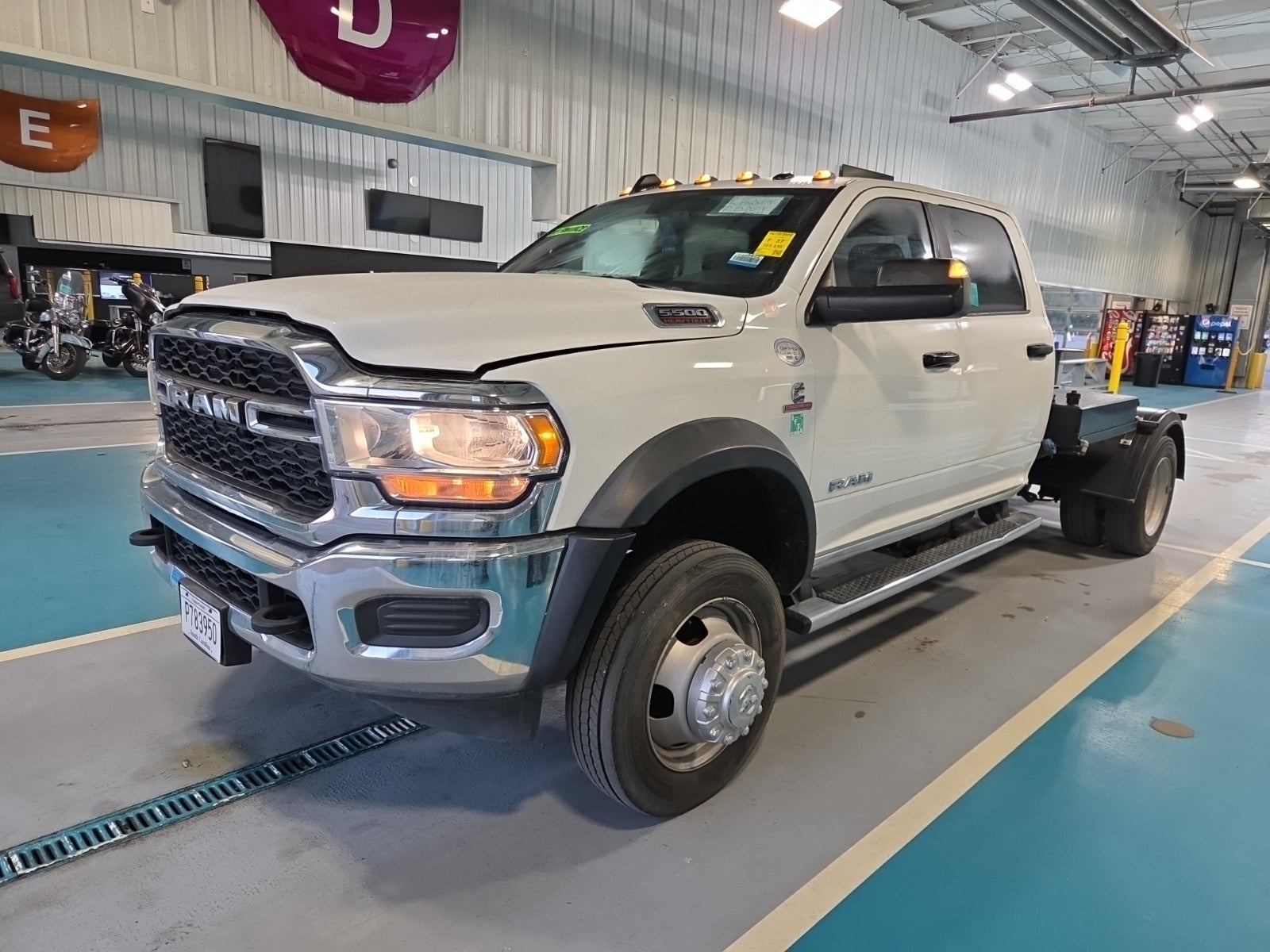 2021 Ram 5500 Chassis Tradesman 4x4 Crew Cab 60" Ca 173.4" WB