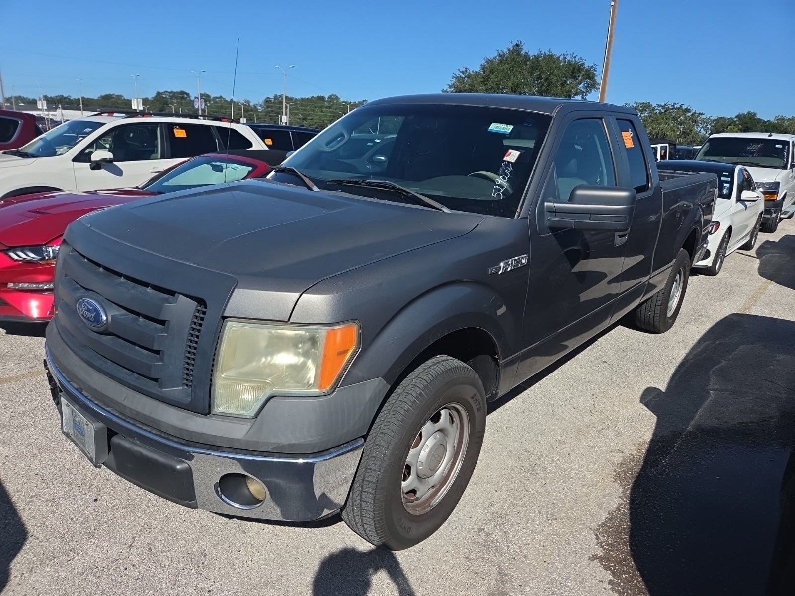 2010 Ford F-150 2WD Supercab 145" XL