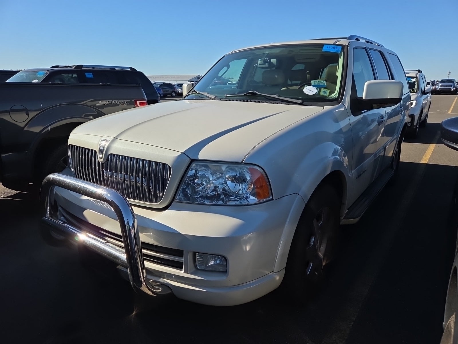 2005 Lincoln Navigator Luxury