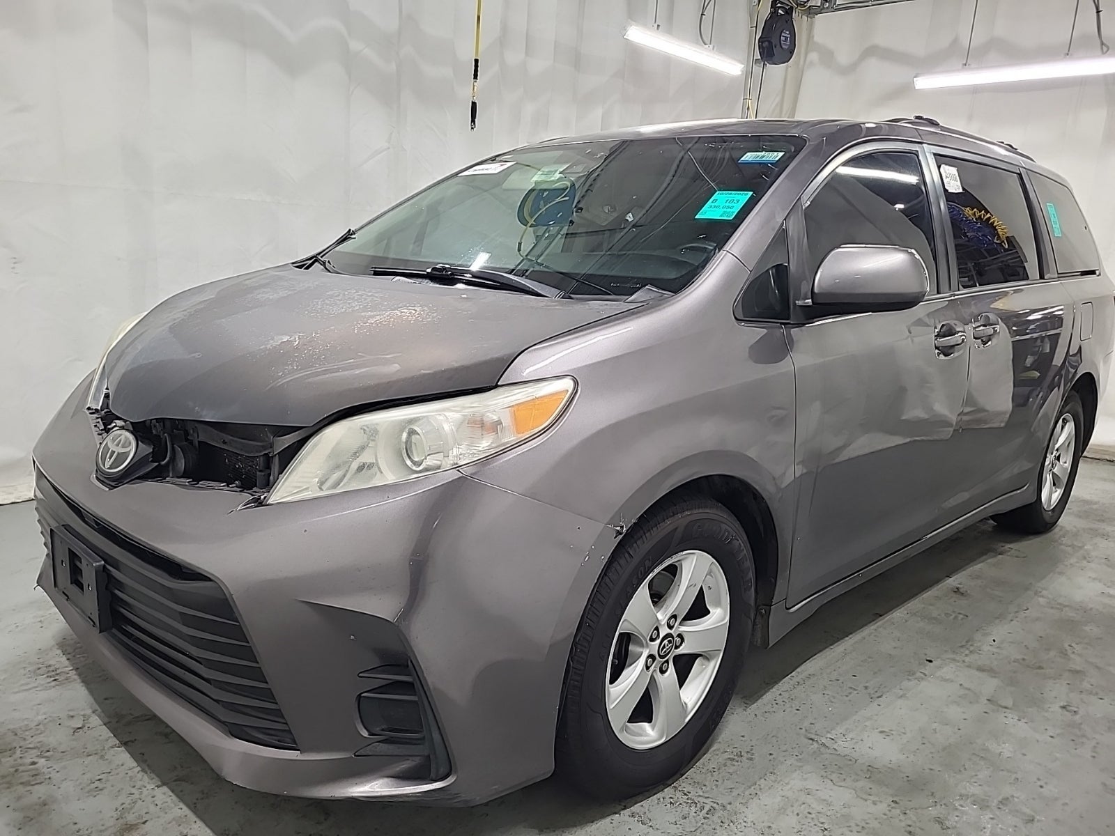 2018 Toyota Sienna LE