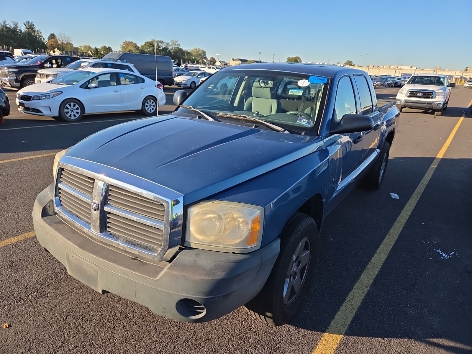 2005 Dodge Dakota 4dr Quad Cab 131" WB ST