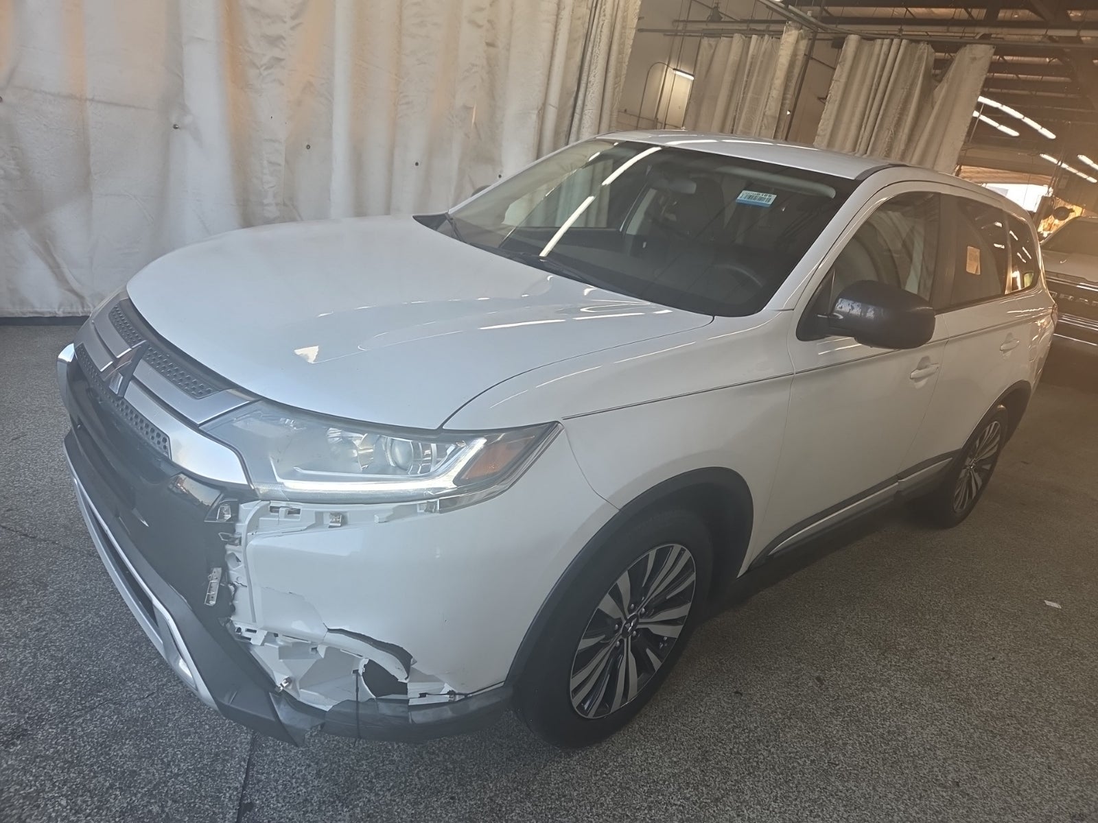 2019 Mitsubishi Outlander ES