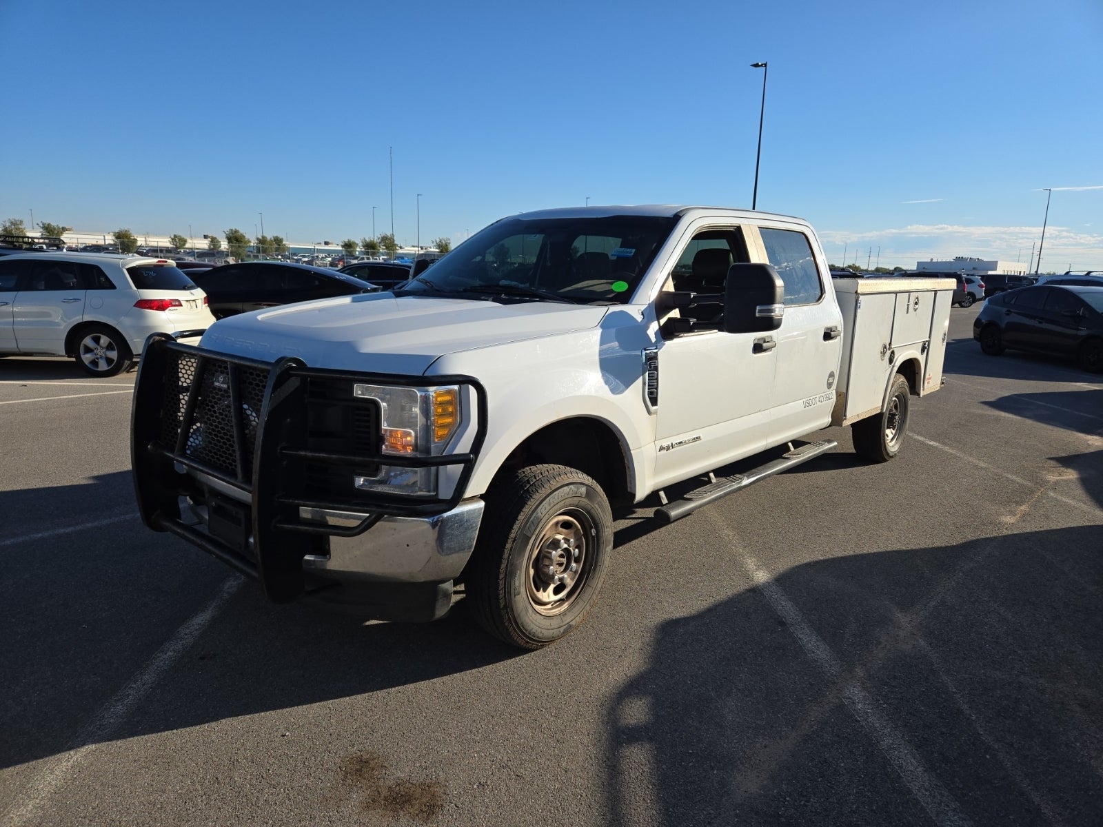 2017 Ford F-350 XL 4WD Crew Cab 8' Box