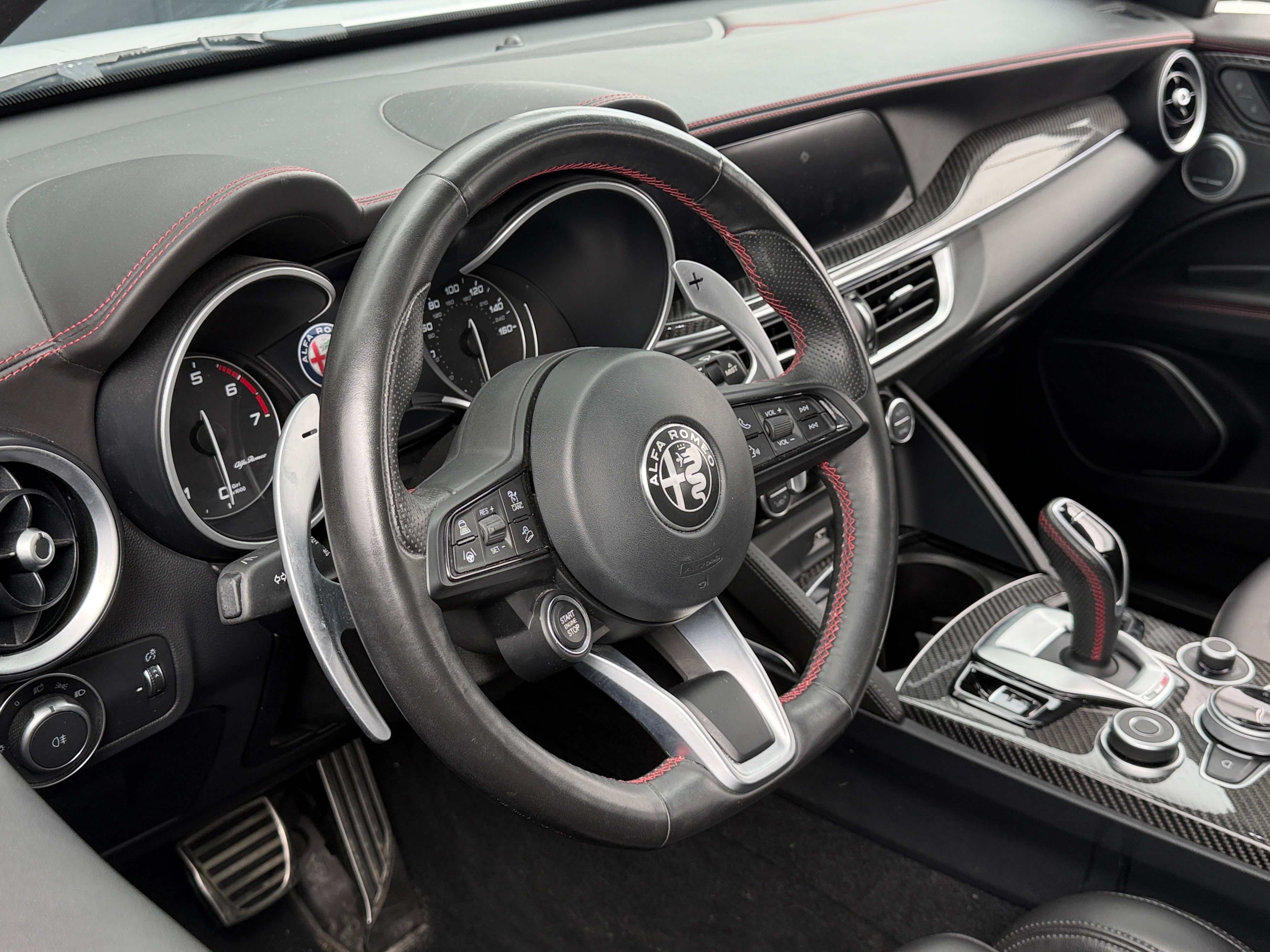 2023 Alfa Romeo Stelvio