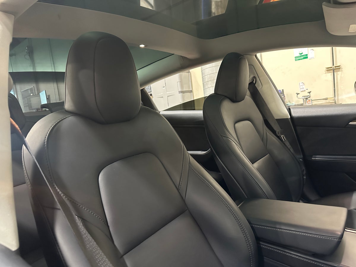 2023 Tesla Model 3 Rear-Wheel Drive in Midnight Silver Metallic — photo 2