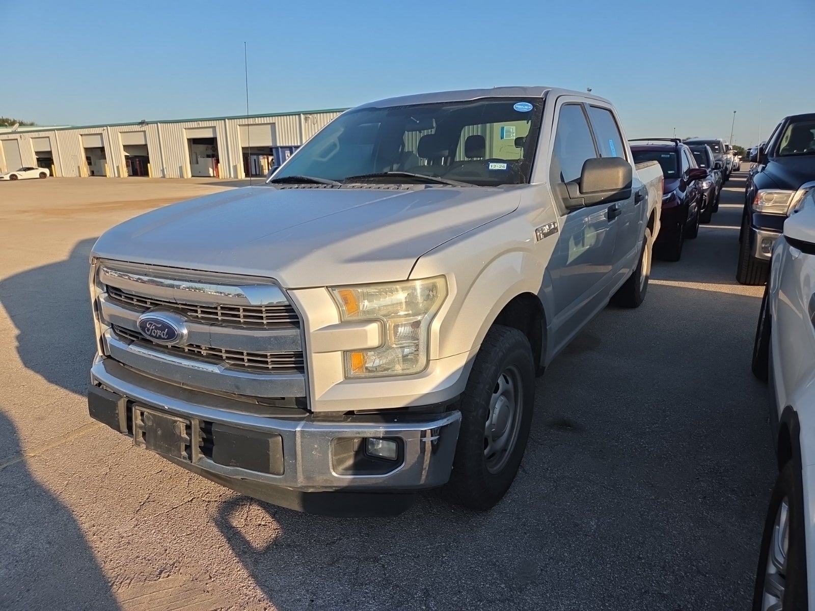 2015 Ford F-150 2WD Supercrew 145" XLT