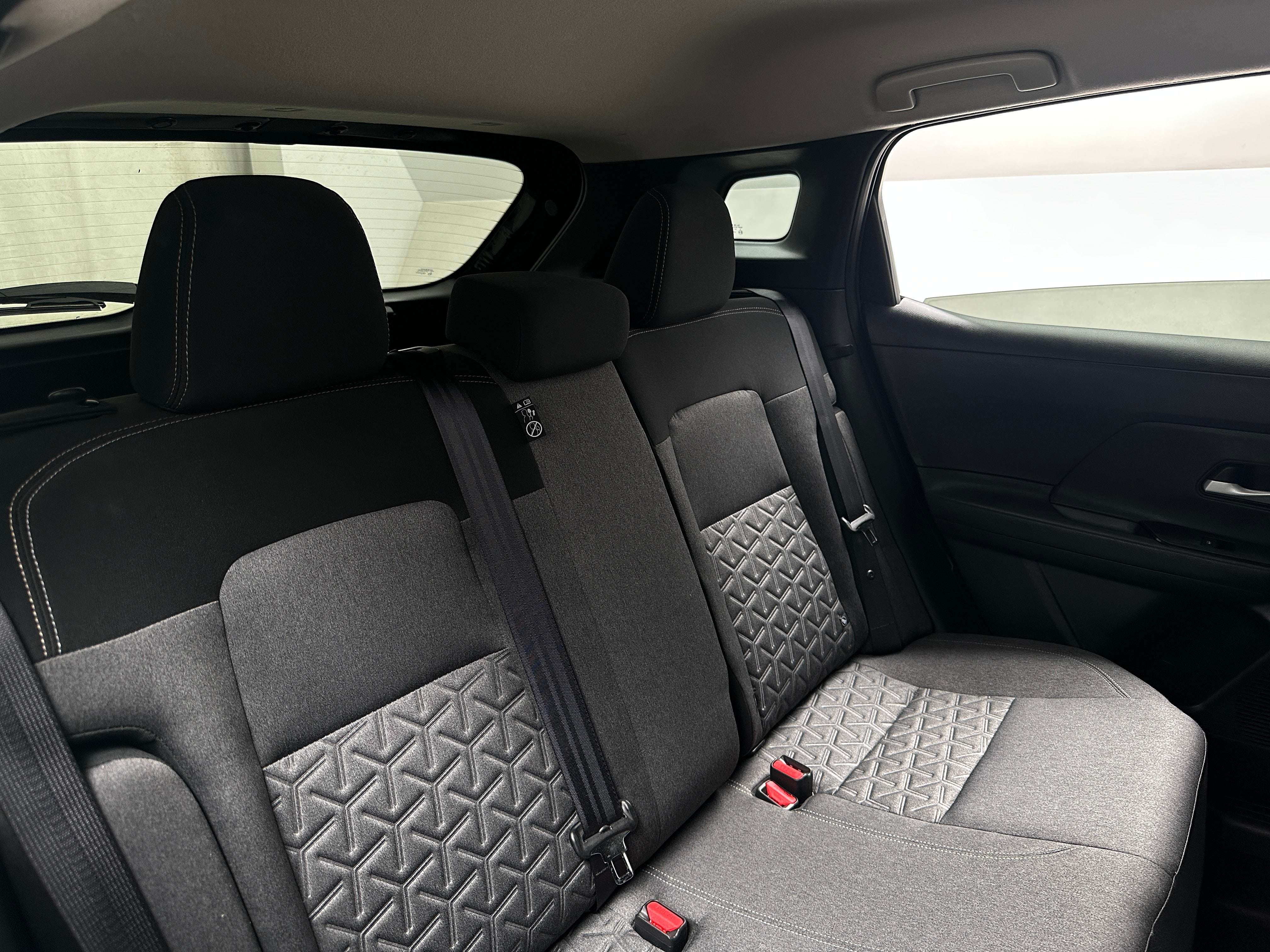 2025 Nissan Kicks