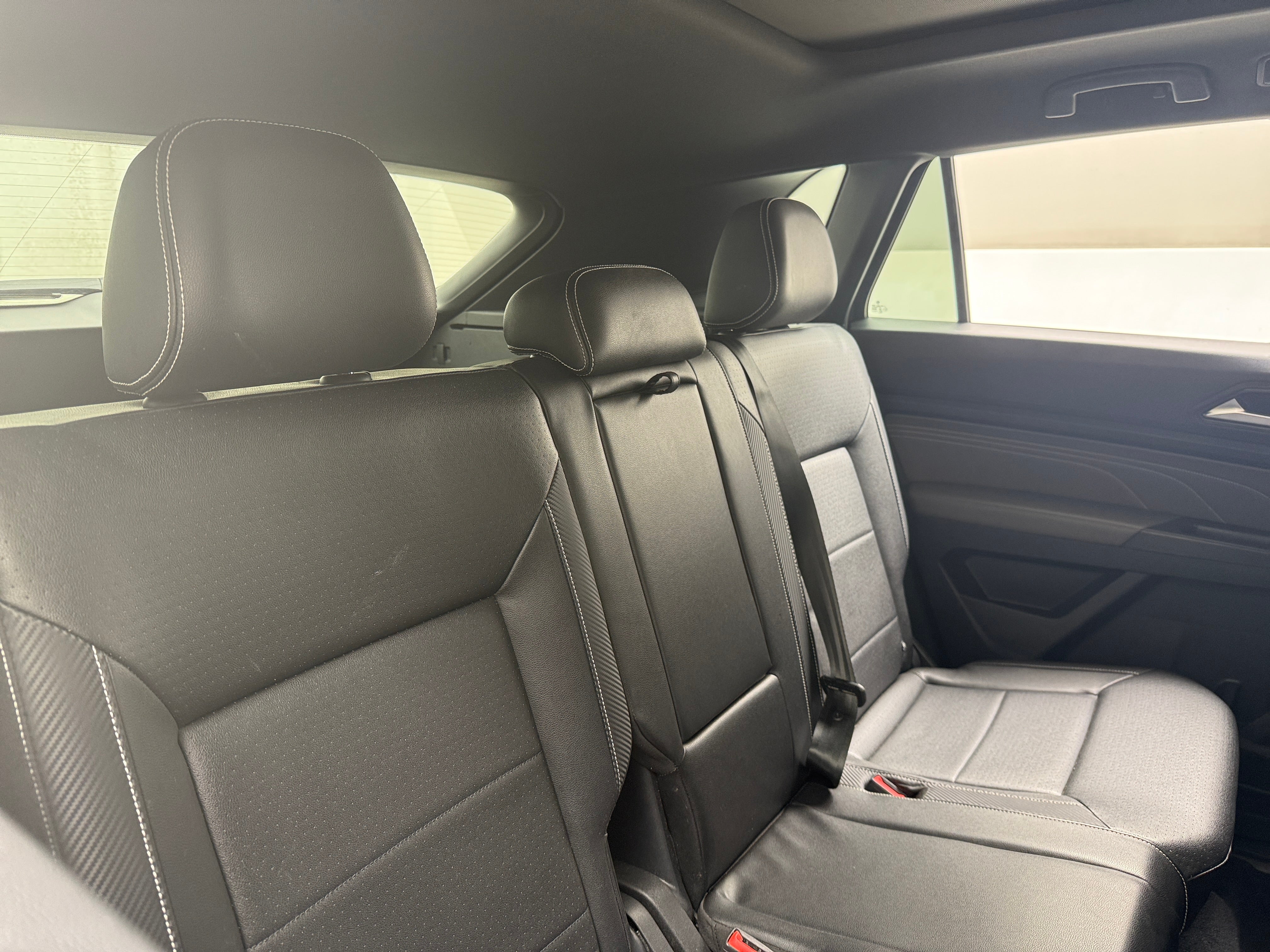 2023 Volkswagen Atlas Cross Sport SEL R-Line Black