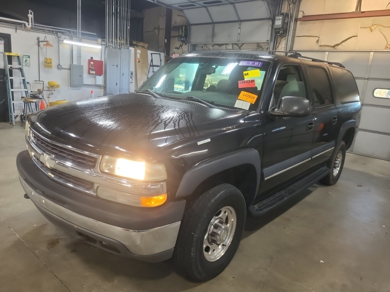 2003 Chevrolet Suburban 2500 LS