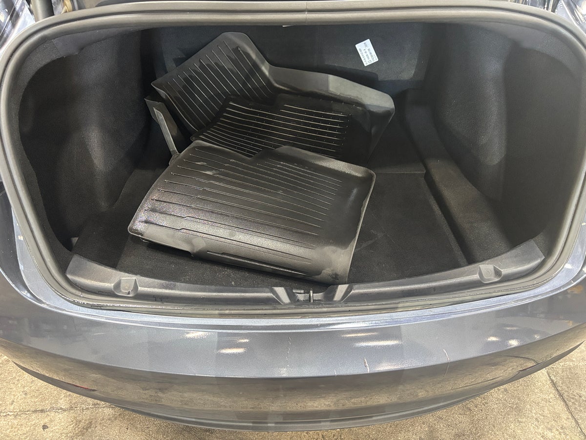 2023 Tesla Model 3 Rear-Wheel Drive in Midnight Silver Metallic — photo 2