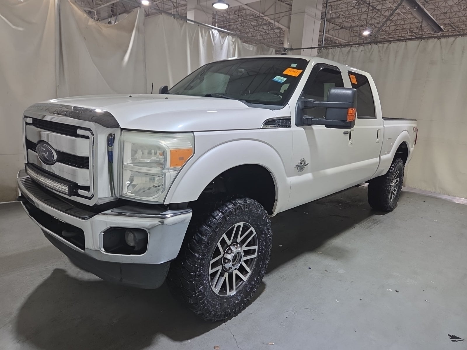2016 Ford F-250 4WD Crew Cab 156" Lariat