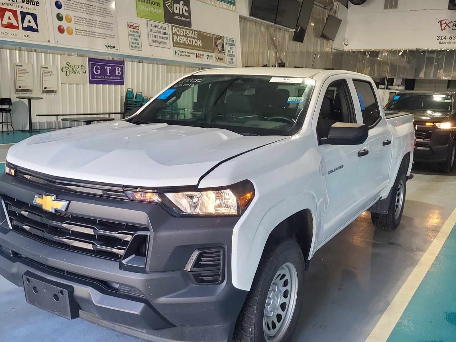 2024 Chevrolet Colorado 2WD Crew Cab WT
