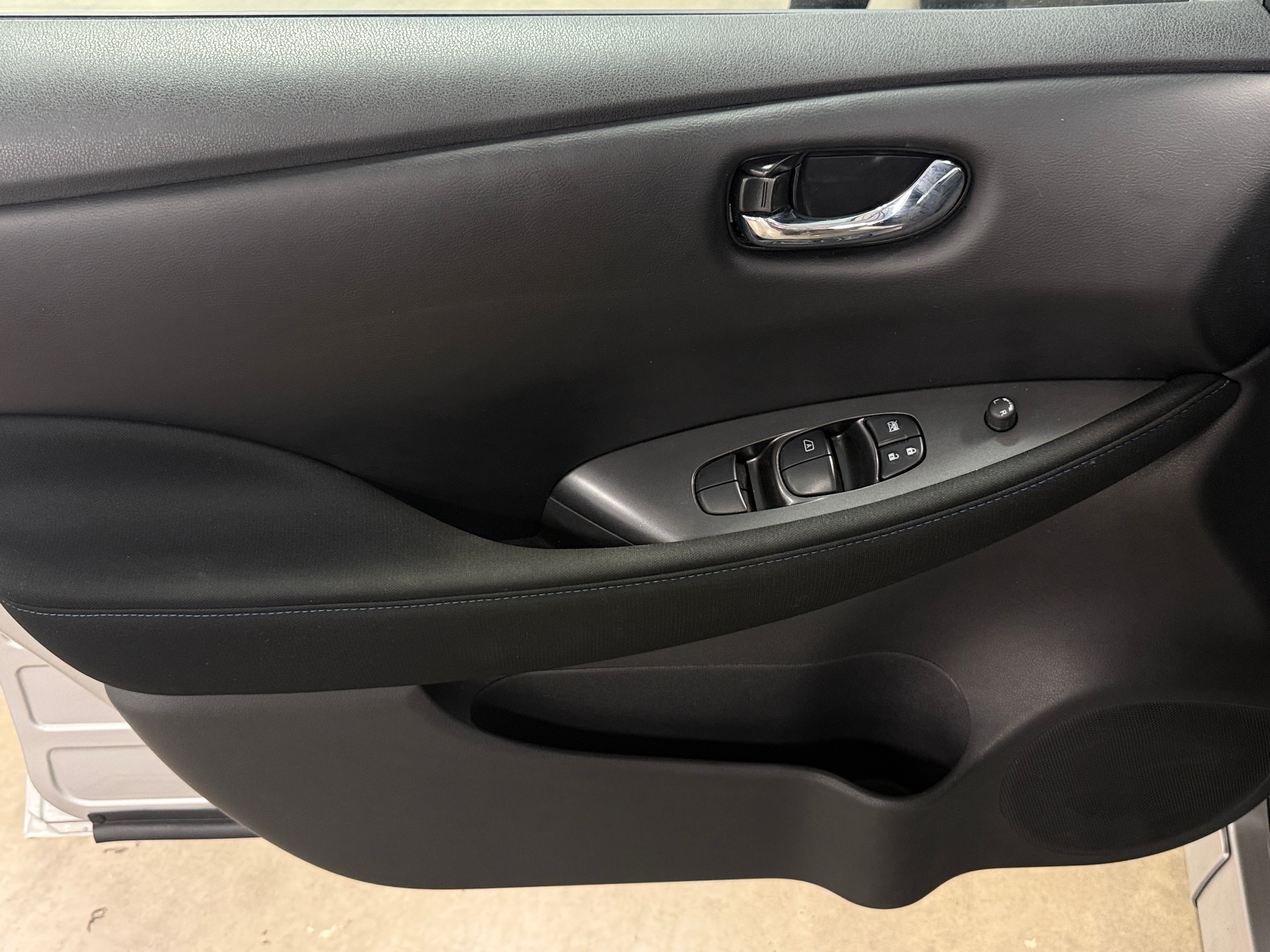 Used 2025 Nissan Leaf S with VIN 1N4AZ1BV6SC550156 for sale in Auburn, WA