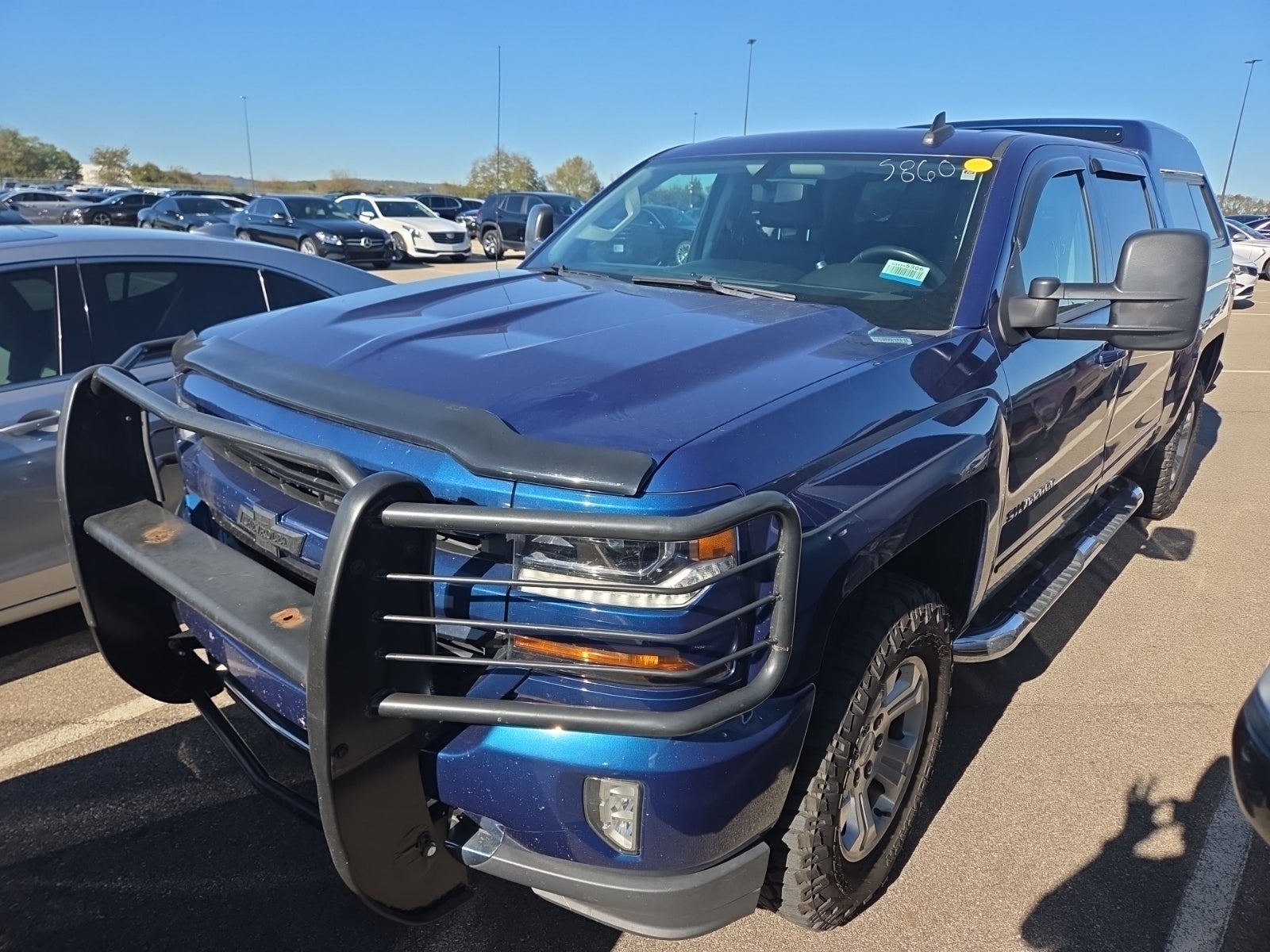 2017 Chevrolet Silverado 1500 4WD Crew Cab 143.5" LT W/2lt