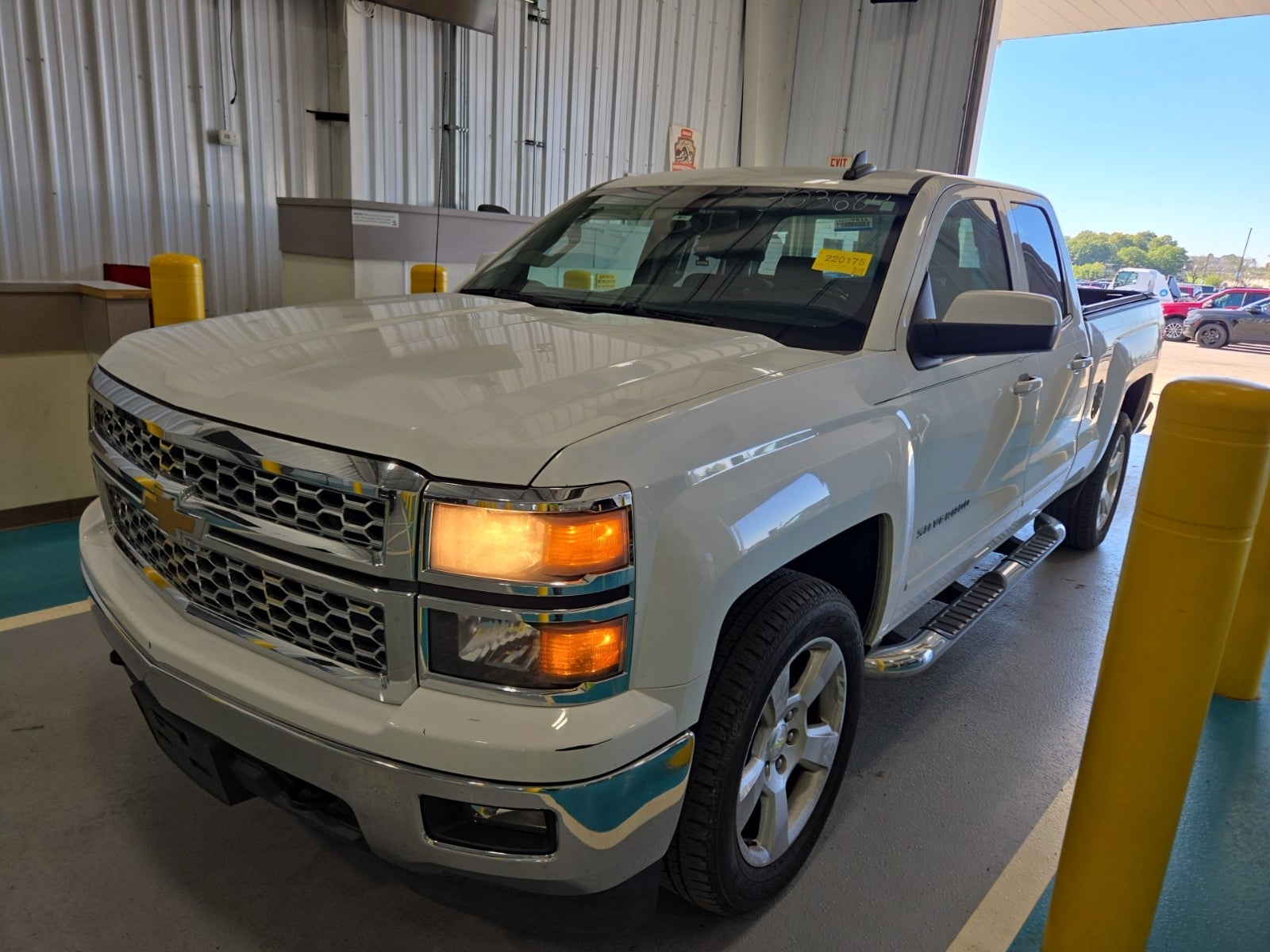 2015 Chevrolet Silverado 1500 4WD Double Cab 143.5" LT W/1lt