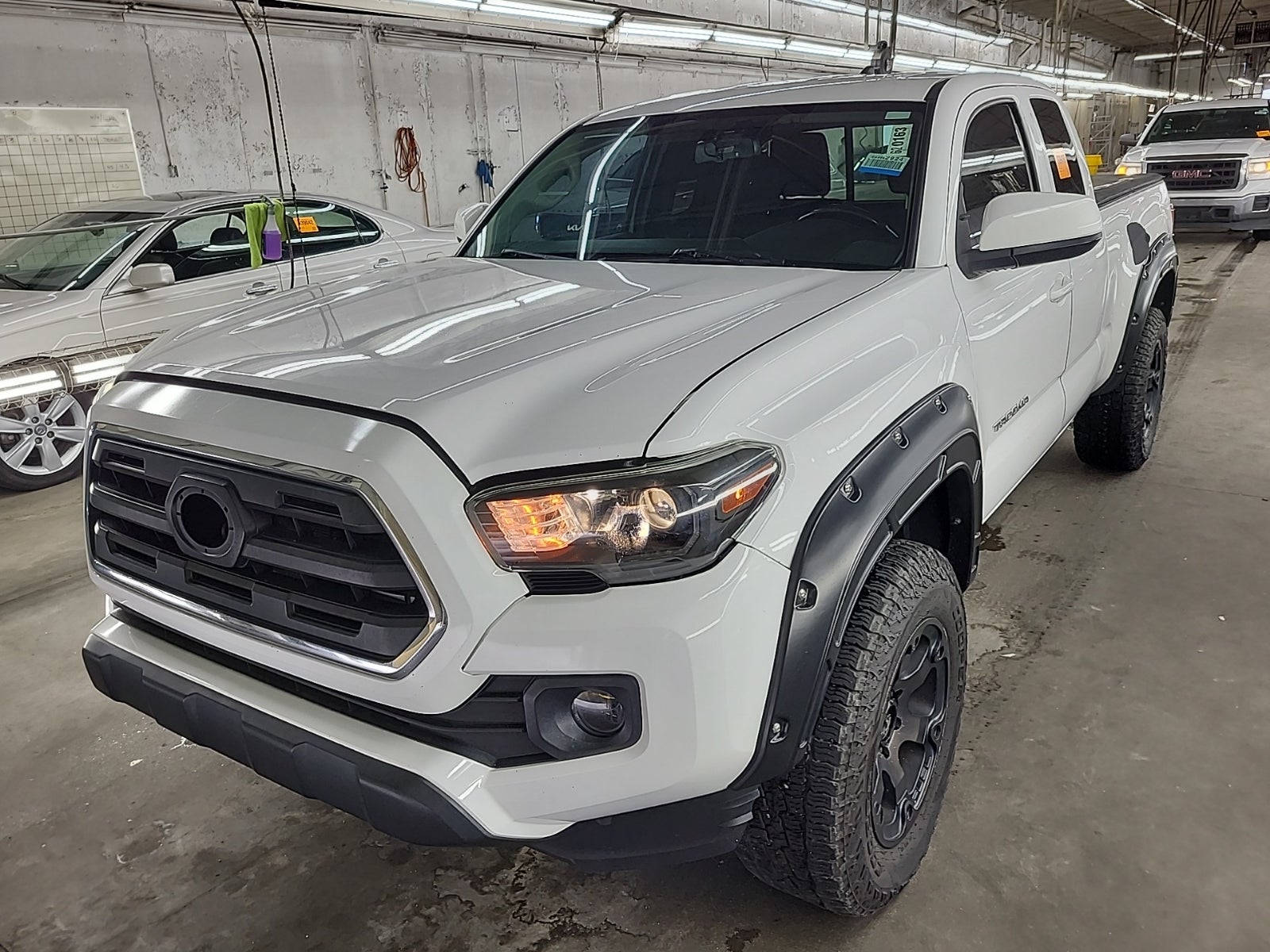 2017 Toyota Tacoma SR5 Access Cab 6' Bed V6 4x4 At