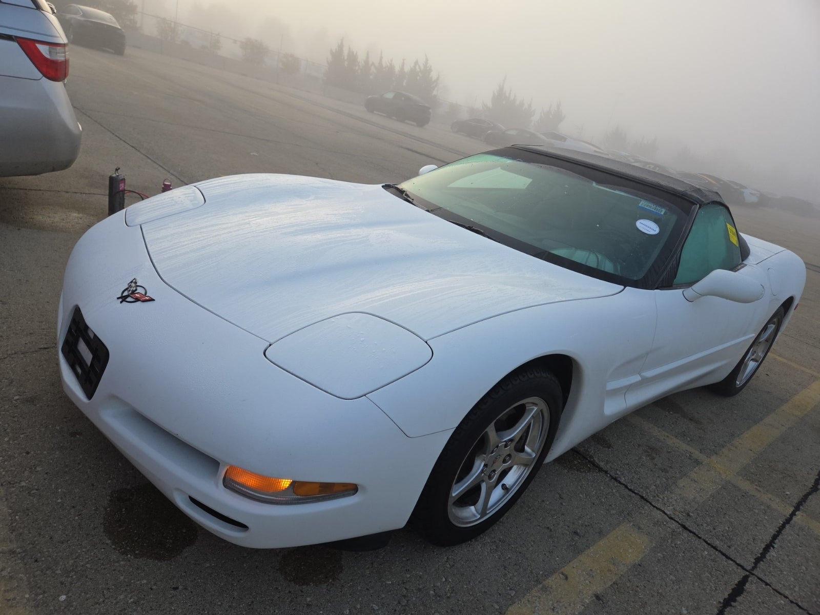 2004 Chevrolet Corvette 5.7l V8 Sfi Base 2d Convertible 2d