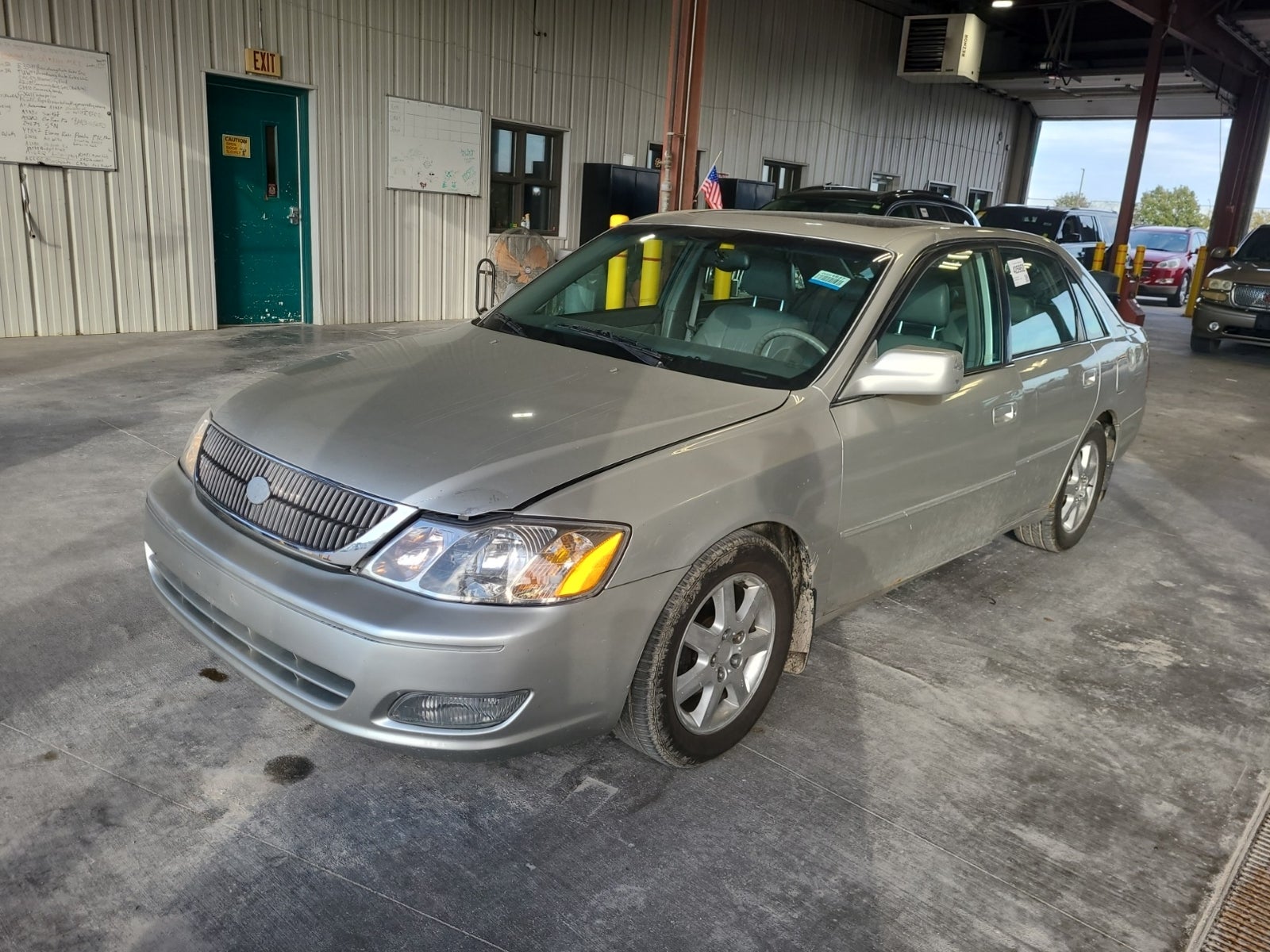 2001 Toyota Avalon XLS W/Bucket Seats