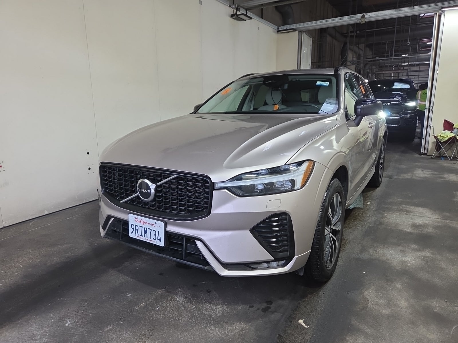 2025 Volvo XC60 Core