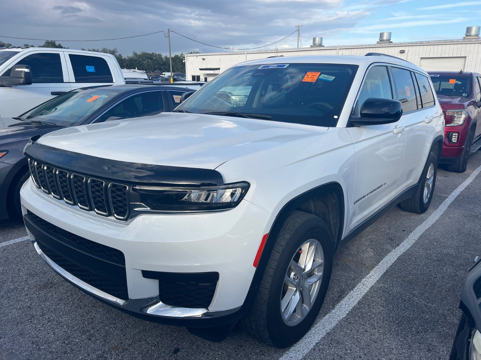 2023 Jeep Grand Cherokee L Laredo