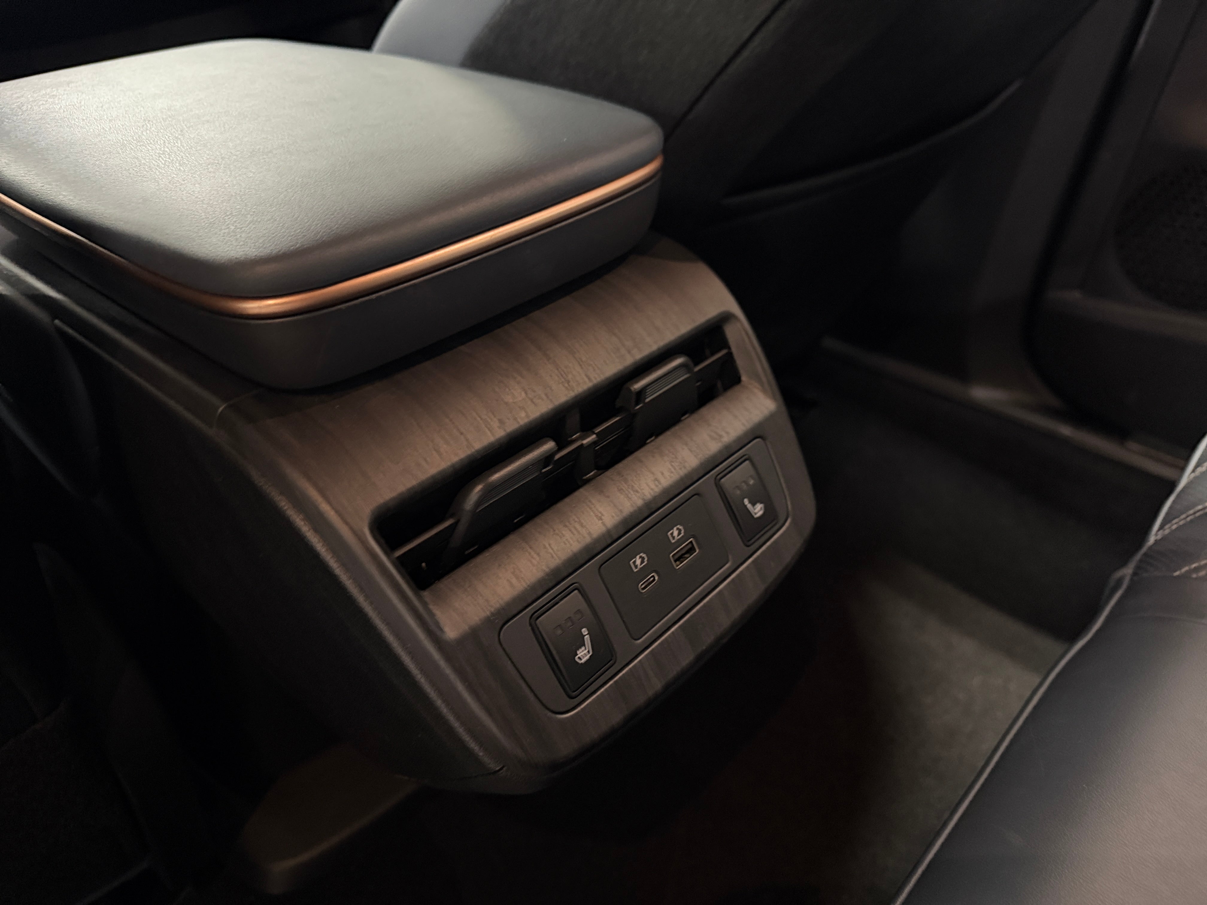 Used 2024 Nissan ARIYA Platinum+ with VIN JN1DF0CD2RM741533 for sale in Auburn, WA