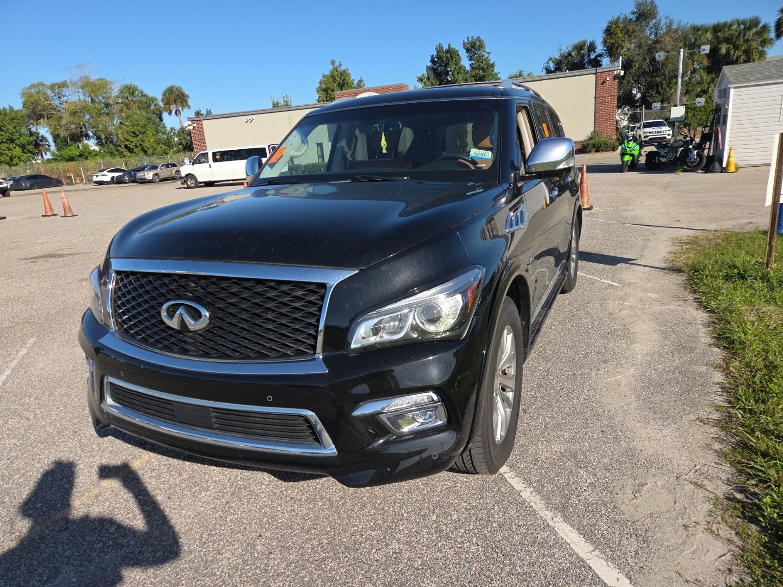 2016 Infiniti QX80 Sport Utility 4d