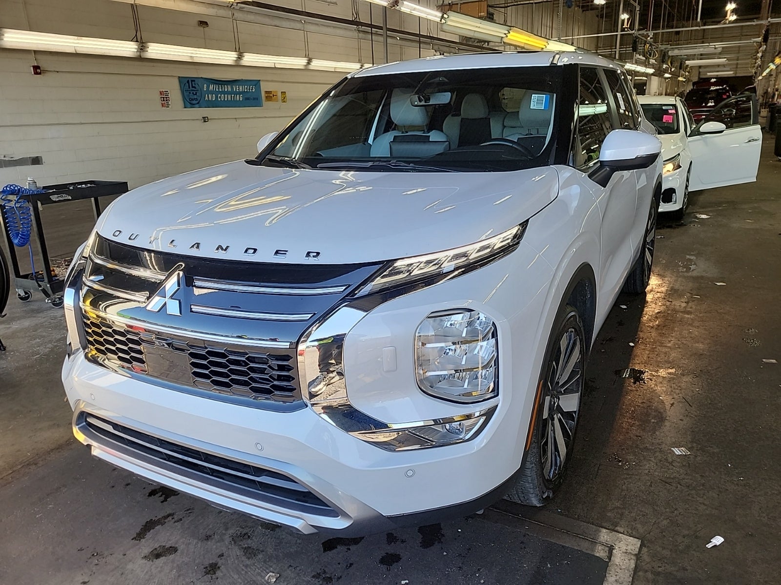 2025 Mitsubishi Outlander SE
