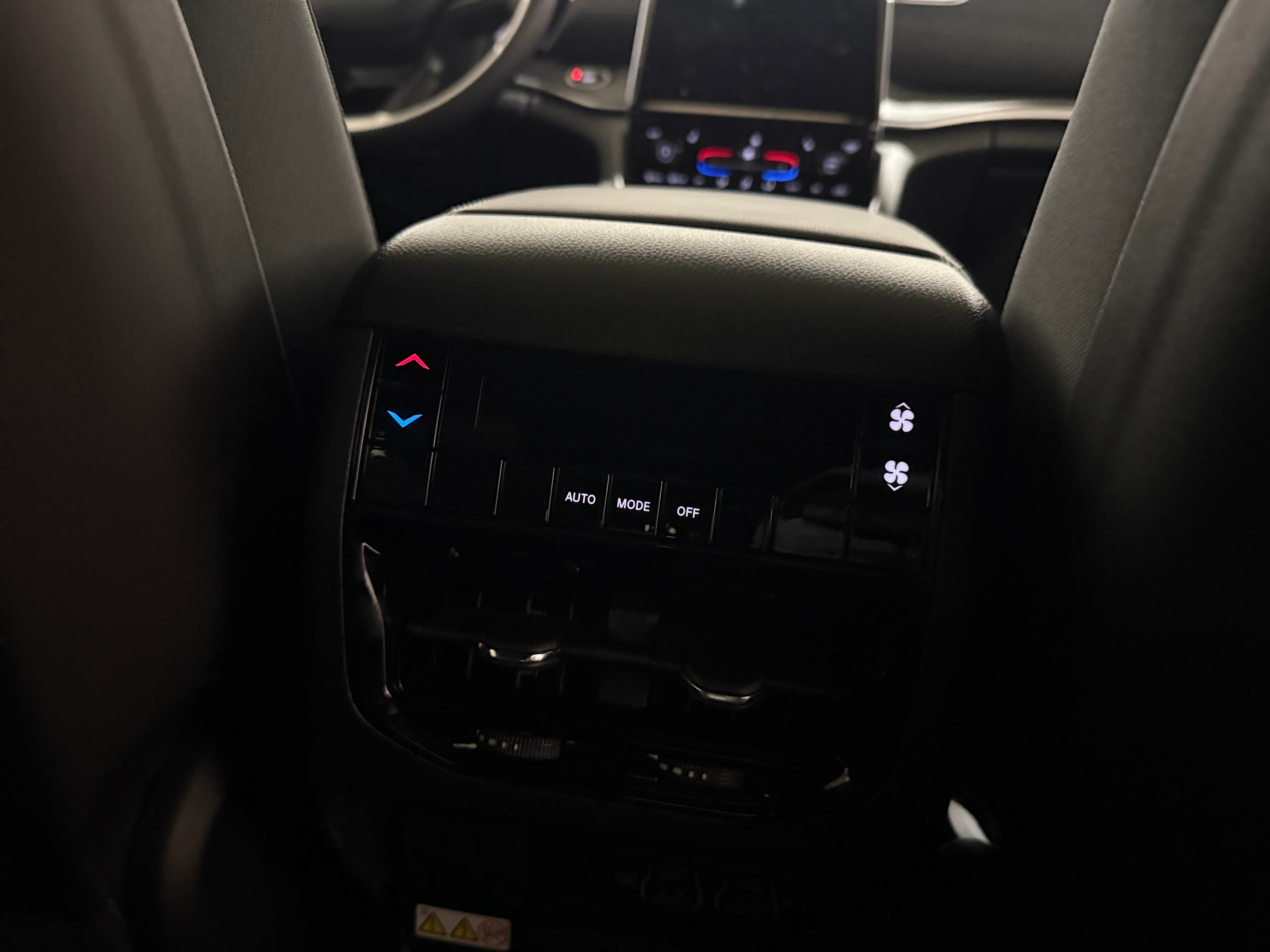 2027 Jeep Grand Cherokee L