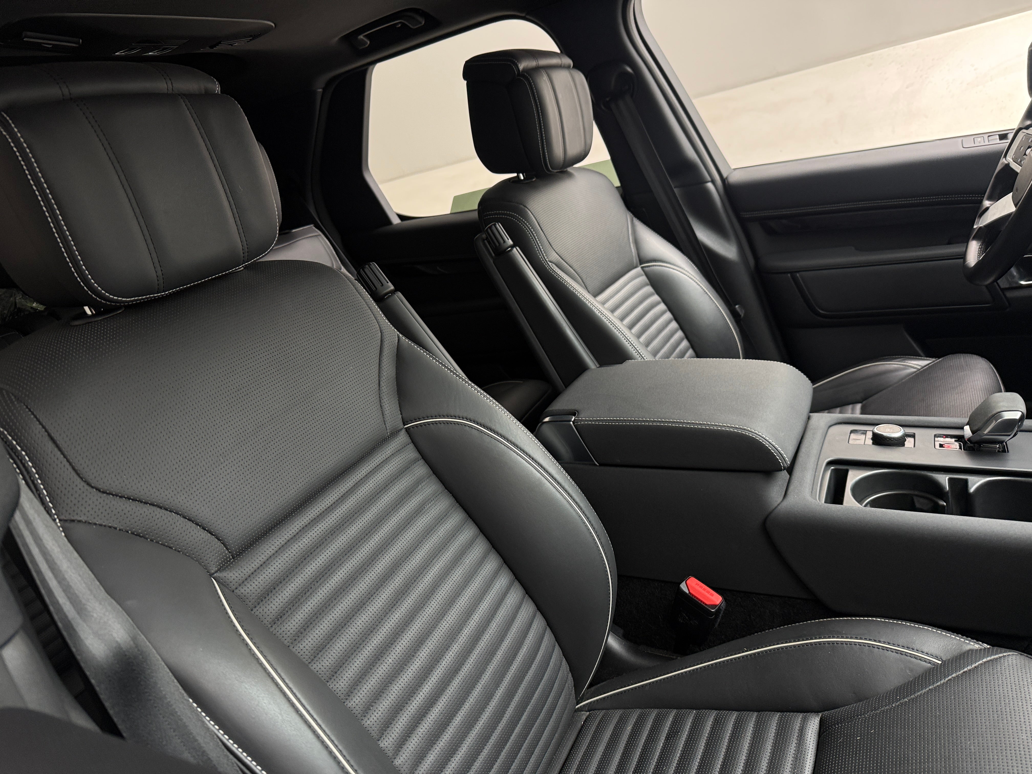 2023 Land Rover Discovery